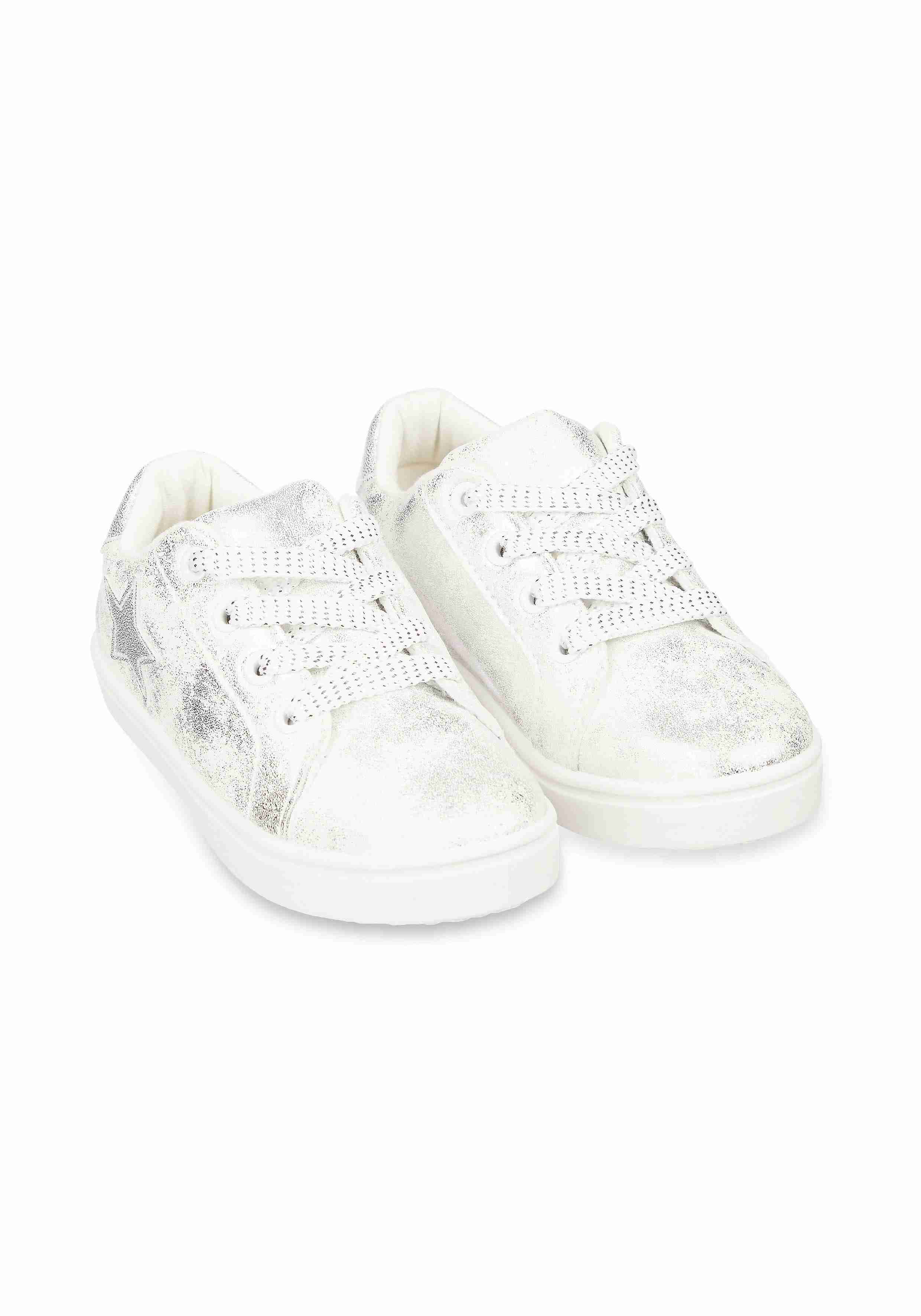 https://cdn.fynd.com/v2/falling-surf-7c8bb8/fyprod/wrkr/products/pictures/item/free/original/mothercare/TD024WHITE/0/csQpC4g2IN-TD024WHITE_1.jpg
