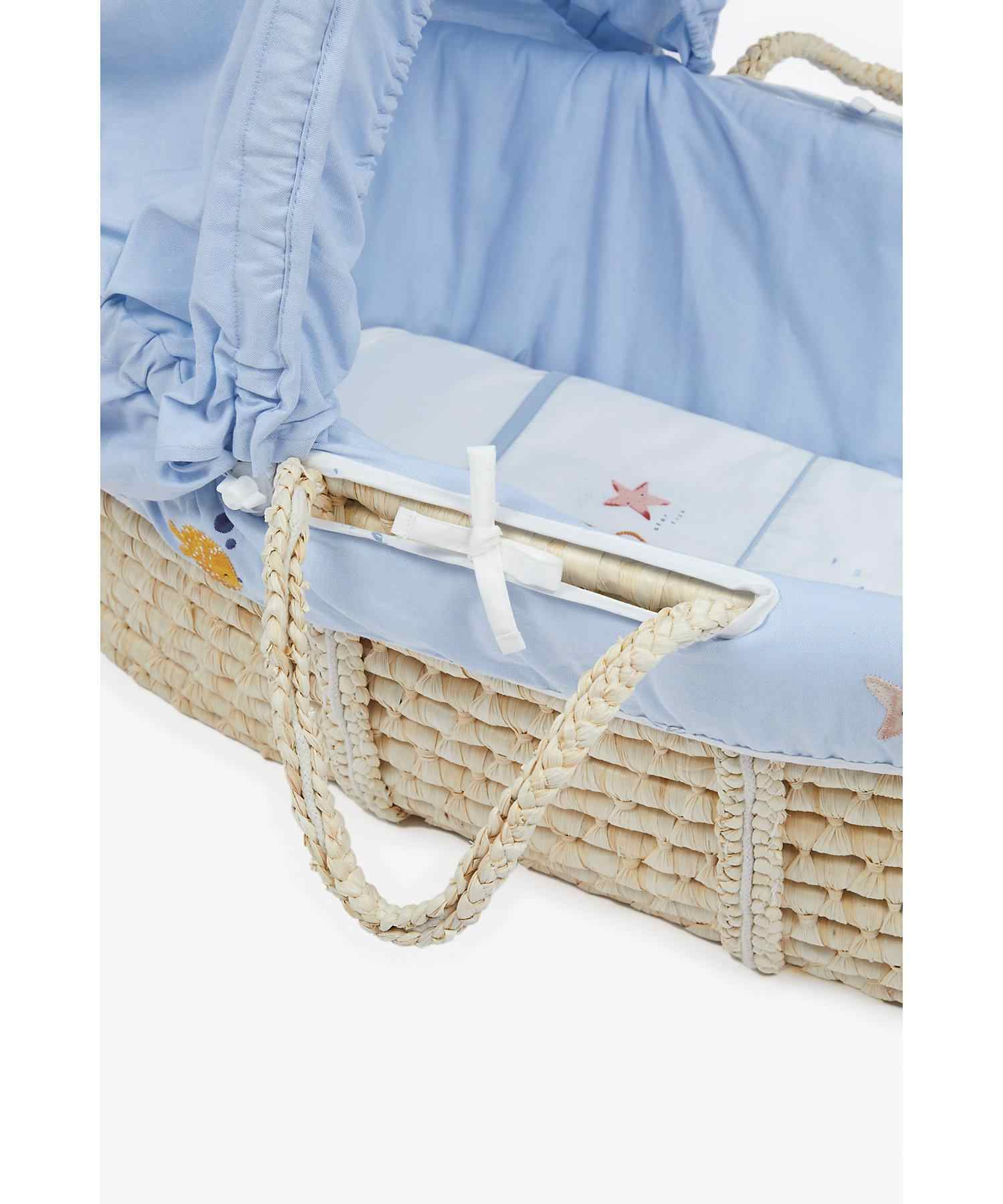 https://cdn.fynd.com/v2/falling-surf-7c8bb8/fyprod/wrkr/products/pictures/item/free/original/mothercare/UB566/2/aa3XiWnJDO-UB566-3.jpg
