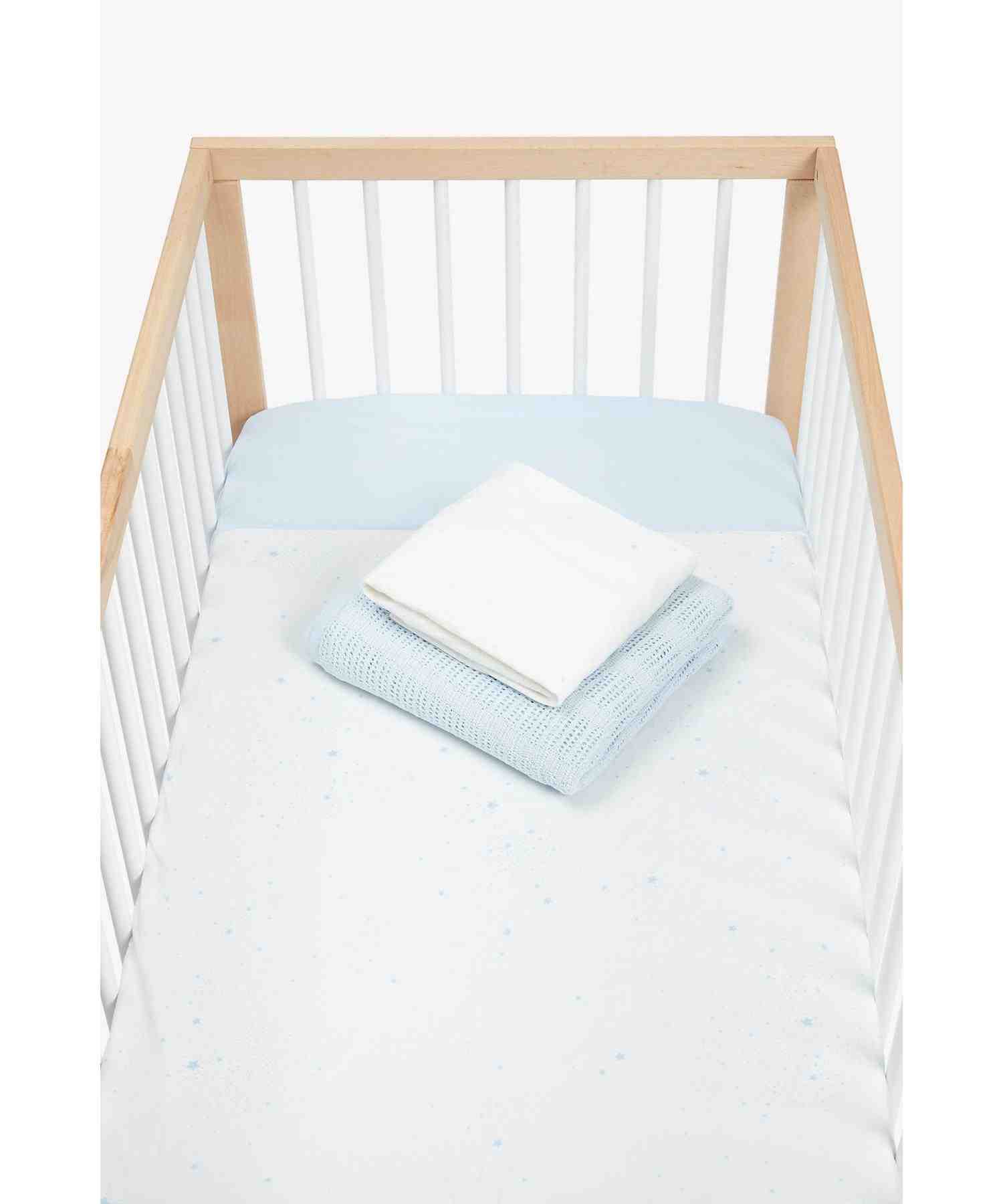 https://cdn.fynd.com/v2/falling-surf-7c8bb8/fyprod/wrkr/products/pictures/item/free/original/mothercare/UB612/0/SG6ZmXimMF-UB612-1.jpg