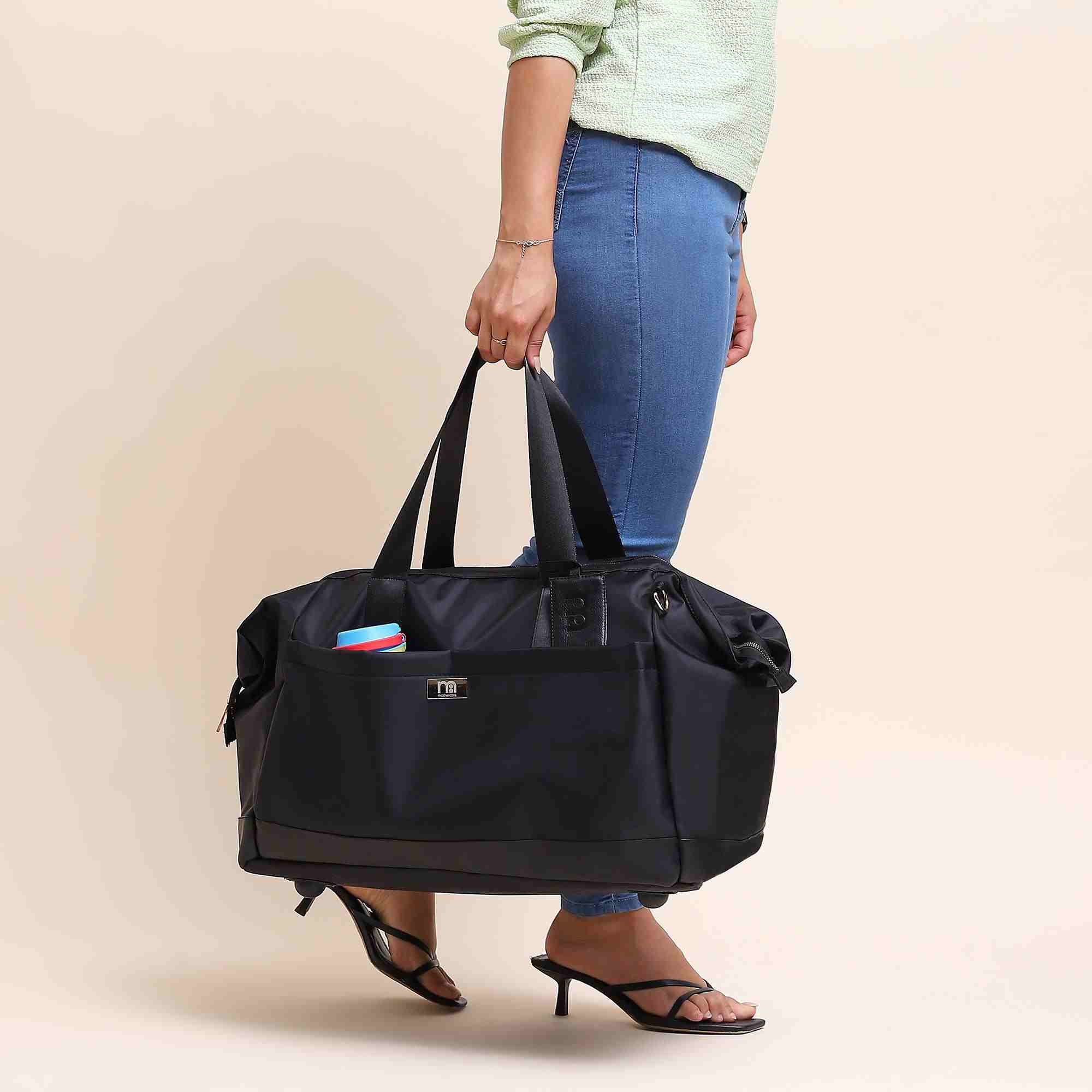 https://cdn.fynd.com/v2/falling-surf-7c8bb8/fyprod/wrkr/products/pictures/item/free/original/mothercare/WB01/6/uWBrDOBz9B-493660440_7.jpg