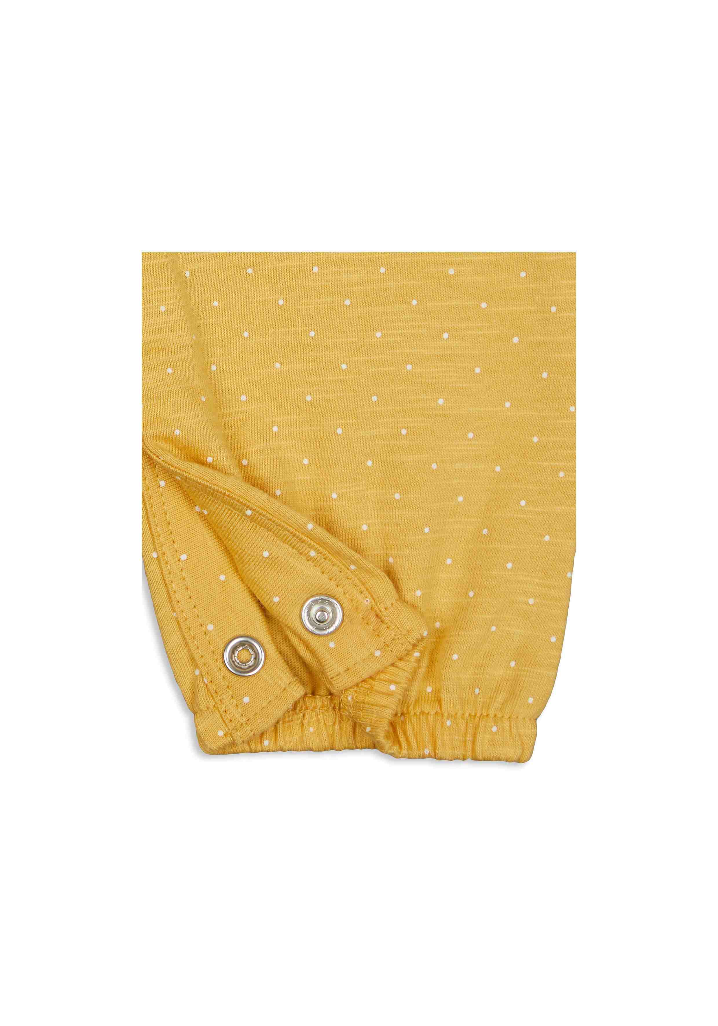 https://cdn.fynd.com/v2/falling-surf-7c8bb8/fyprod/wrkr/products/pictures/item/free/original/mothercare/WB082/3/EbHMEsQeaf-WB082-4.jpg