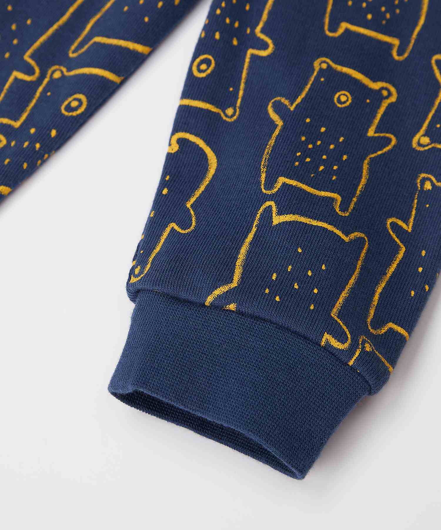 https://cdn.fynd.com/v2/falling-surf-7c8bb8/fyprod/wrkr/products/pictures/item/free/original/mothercare/YA001/3/WYAw_EGPFq-YA001-4.jpg
