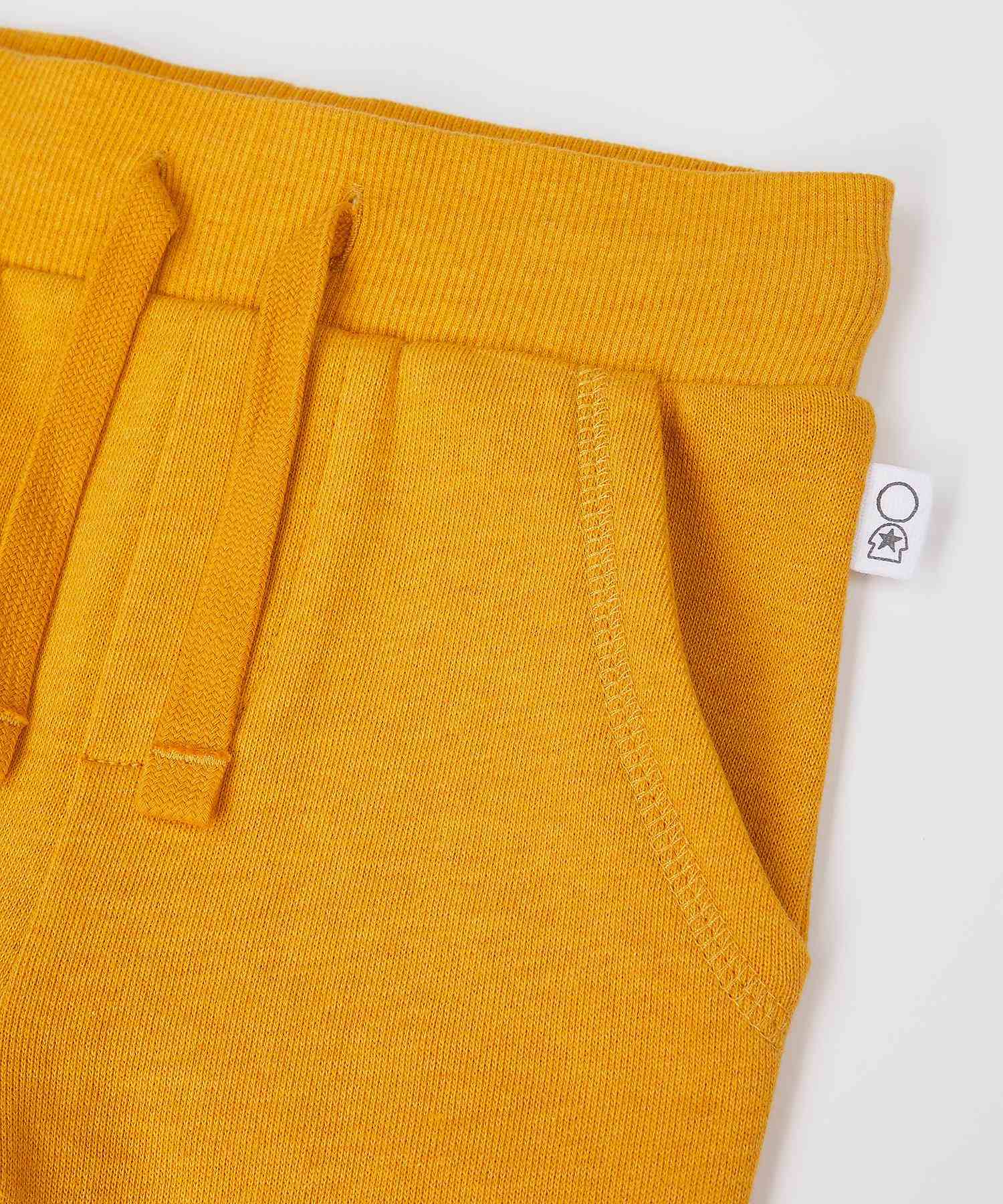 https://cdn.fynd.com/v2/falling-surf-7c8bb8/fyprod/wrkr/products/pictures/item/free/original/mothercare/YB996/2/IbkFGMarvL-YB996-3.jpg