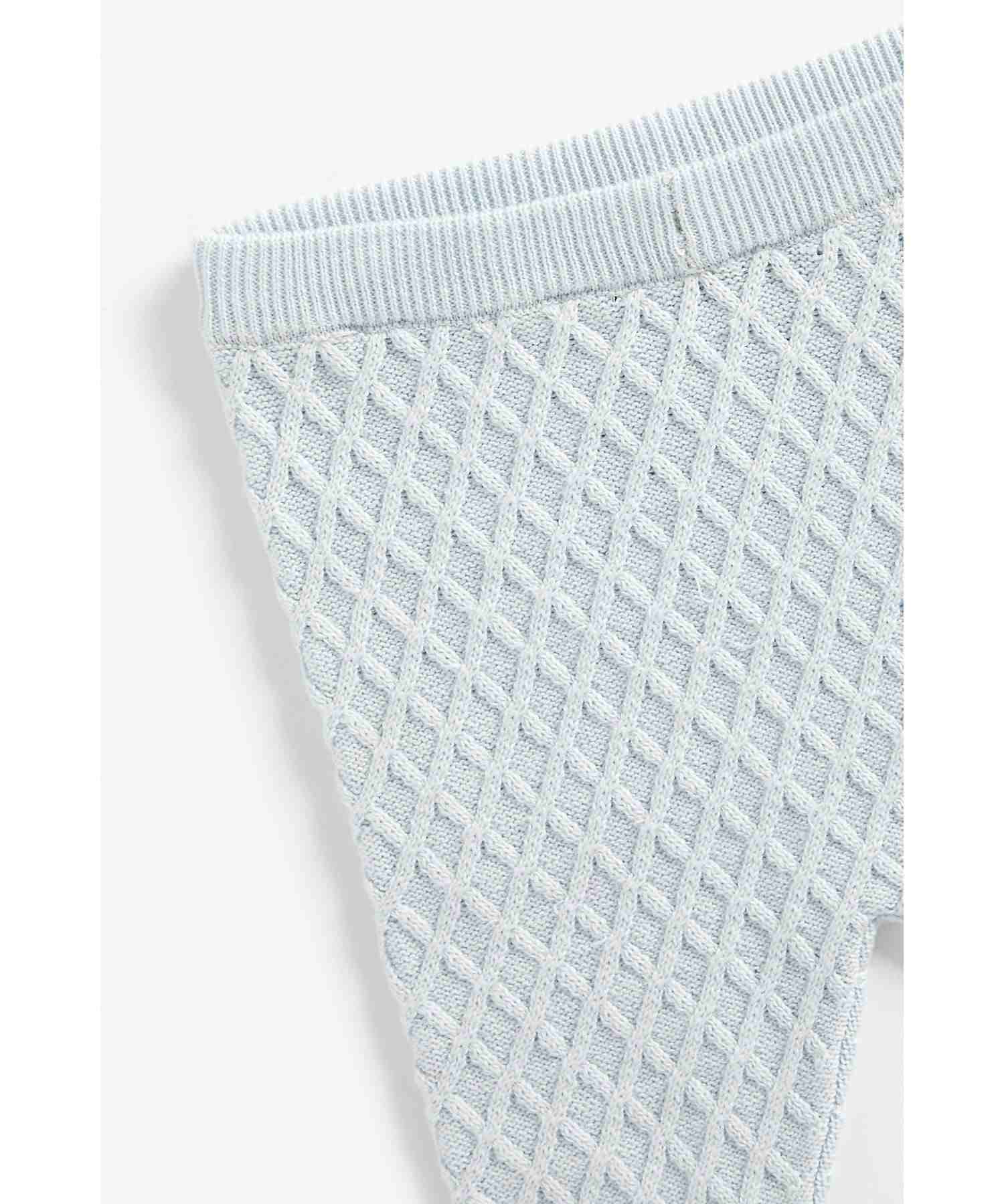 https://cdn.fynd.com/v2/falling-surf-7c8bb8/fyprod/wrkr/products/pictures/item/free/original/mothercare/ZA275/2/pWAwSPj7oy-ZA275-3.jpg