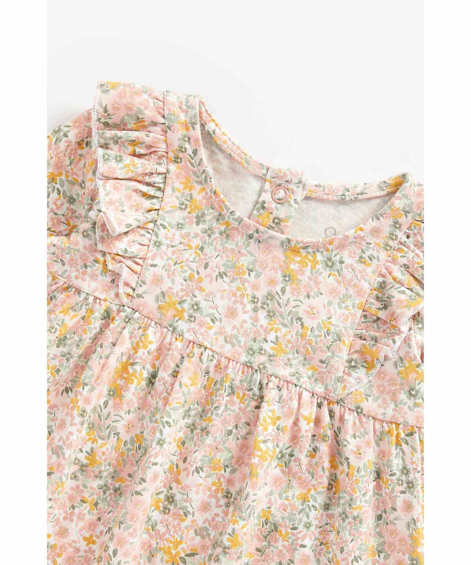 https://cdn.fynd.com/v2/falling-surf-7c8bb8/fyprod/wrkr/products/pictures/item/free/original/mothercare/ZB036/2/Q9hNs4jX2A-ZB036-3.jpg