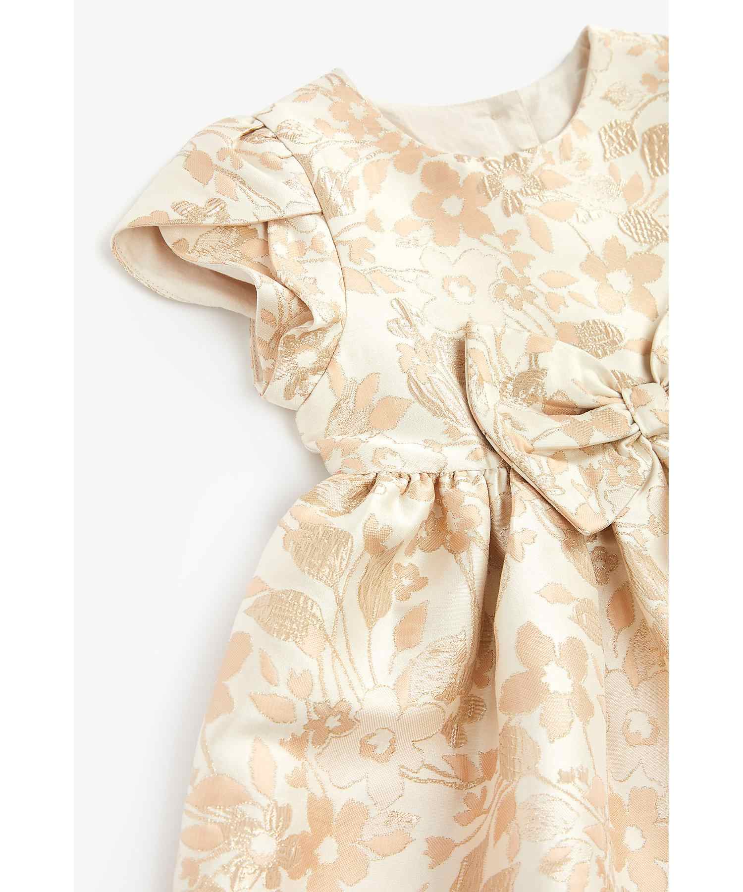 https://cdn.fynd.com/v2/falling-surf-7c8bb8/fyprod/wrkr/products/pictures/item/free/original/mothercare/ZB212/2/FK9pkkPqYR-ZB212-3.jpg