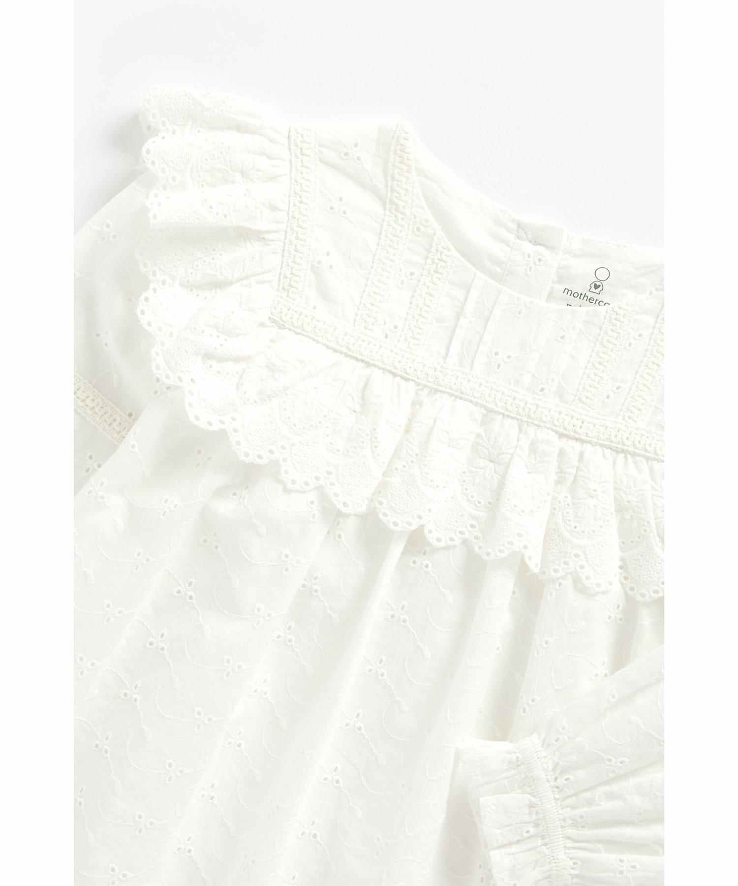https://cdn.fynd.com/v2/falling-surf-7c8bb8/fyprod/wrkr/products/pictures/item/free/original/mothercare/ZB272/5/Ps67Y2q-sR-ZB272-6.jpg