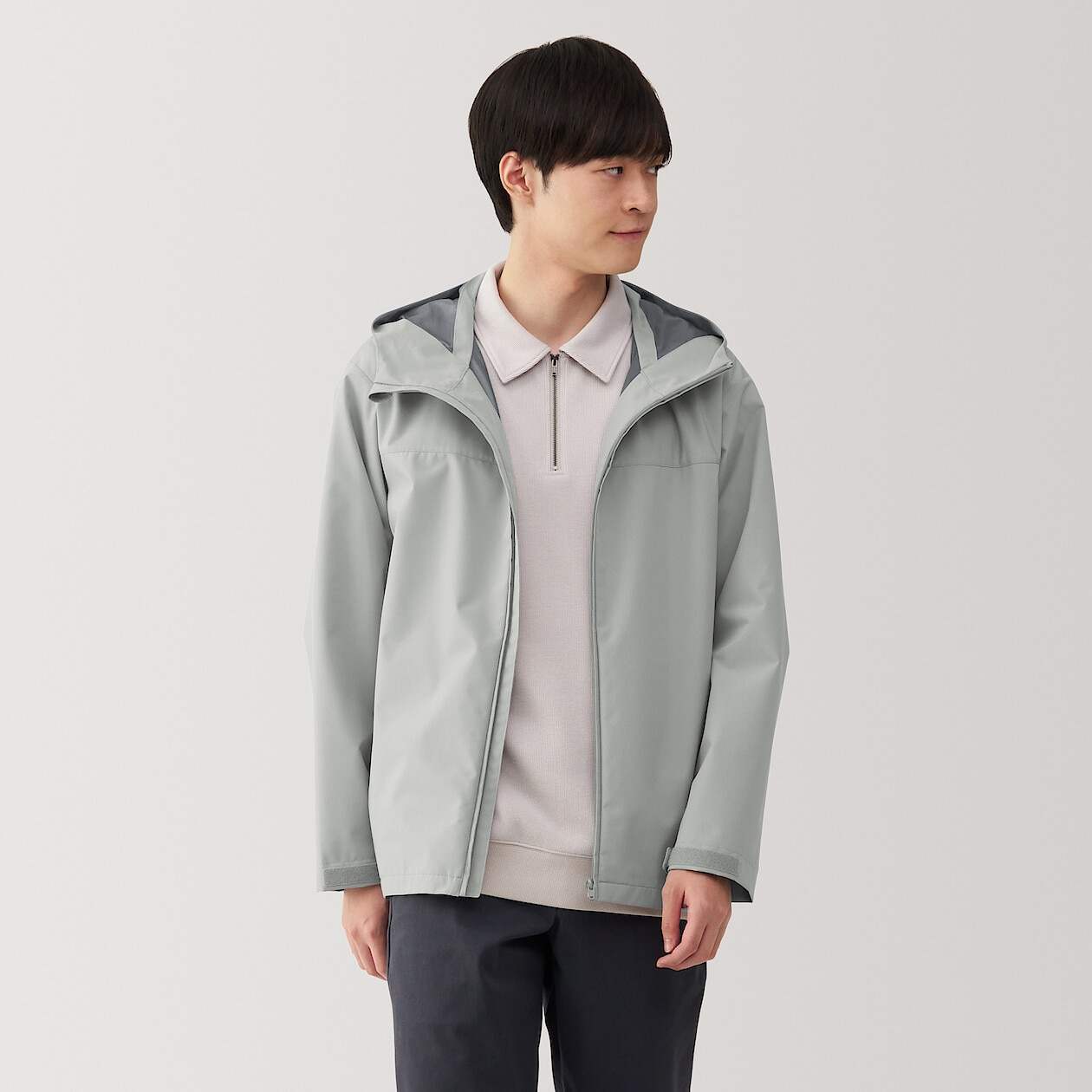 Water repellent hooded jacket