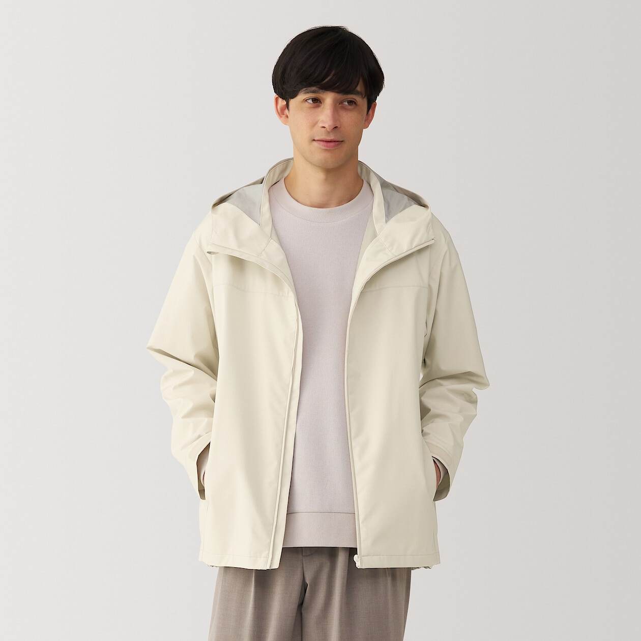Water repellent hooded jacket