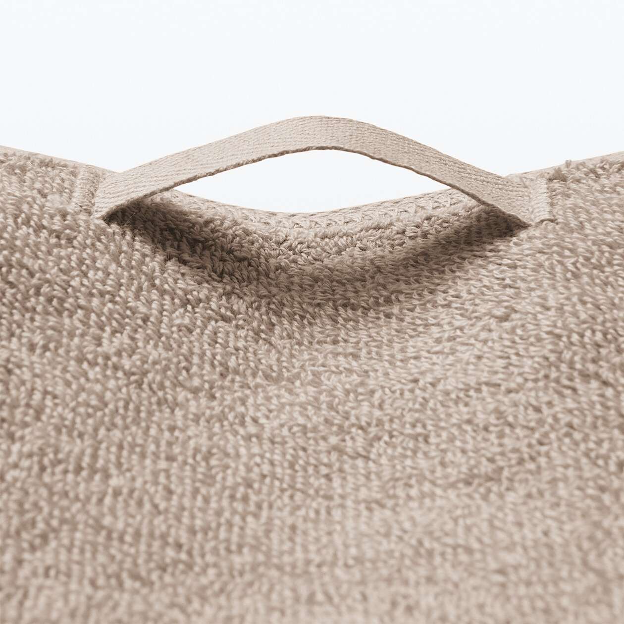 TWIN PILE LARGE BATH TOWEL WITH LOOP