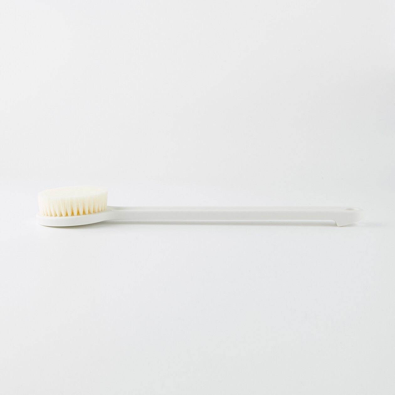 POLYPROPYLENE SHOWER BRUSH SOFT TYPE