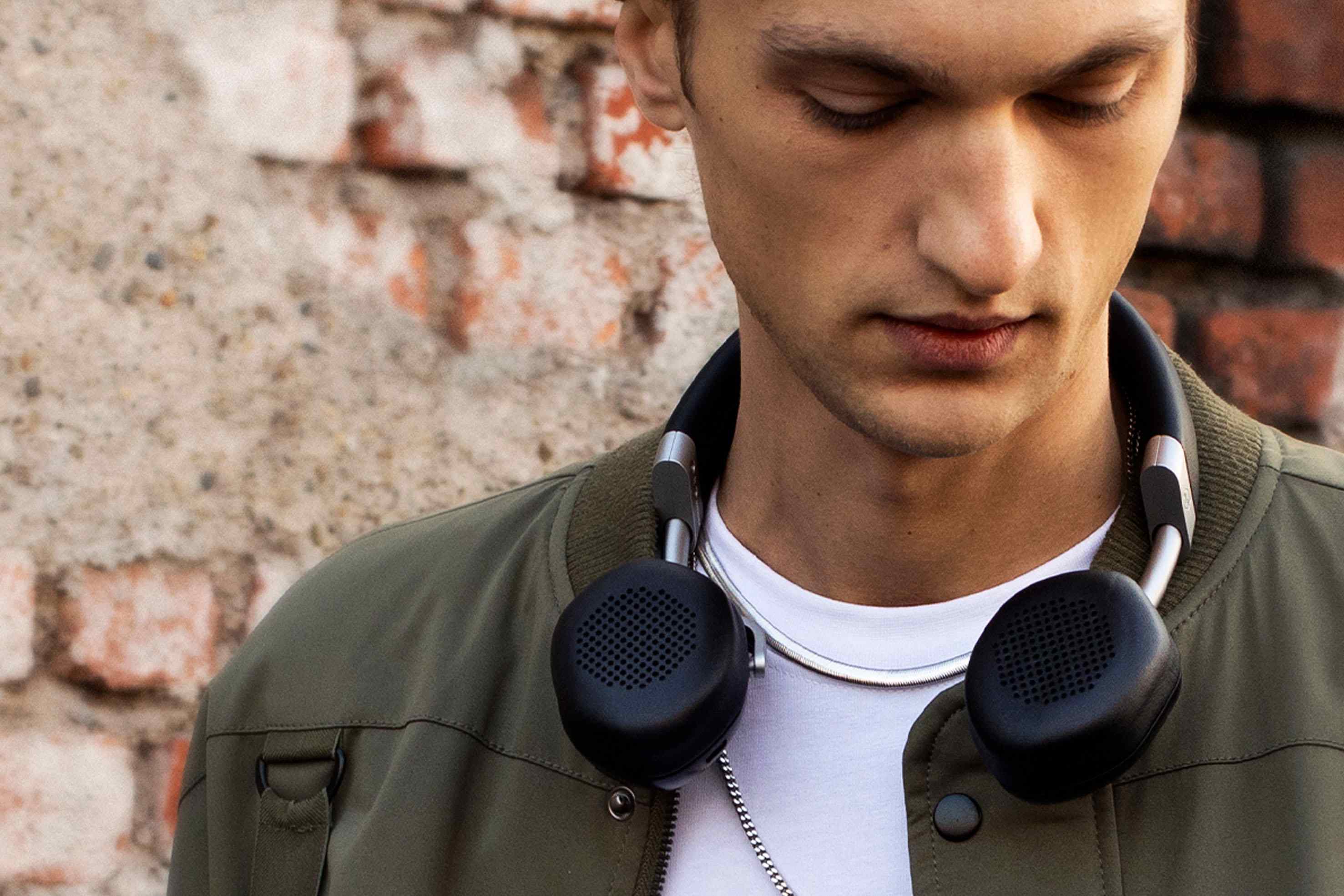 Roland V-Moda S-80 On-Ear Wireless Bluetooth Headphones, Black 13