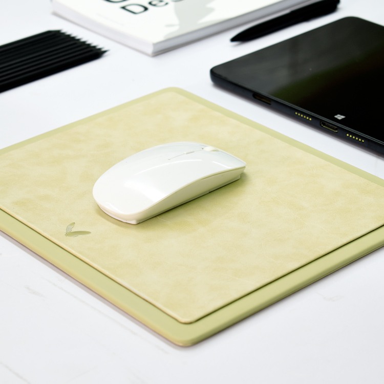 Rectangular Mouse Pad in Faux Leather | Rigid | 11×9 Inches | Moderno | Cream