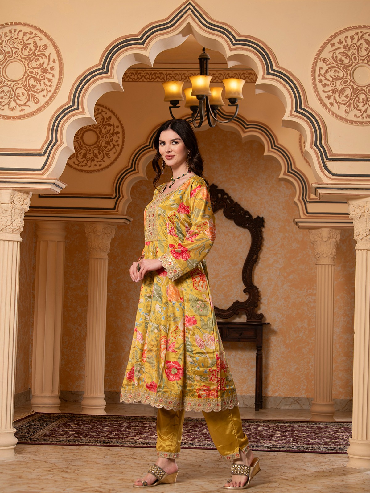 ALBION FANCY LADIES ETHNIC GOLD KURTI SET