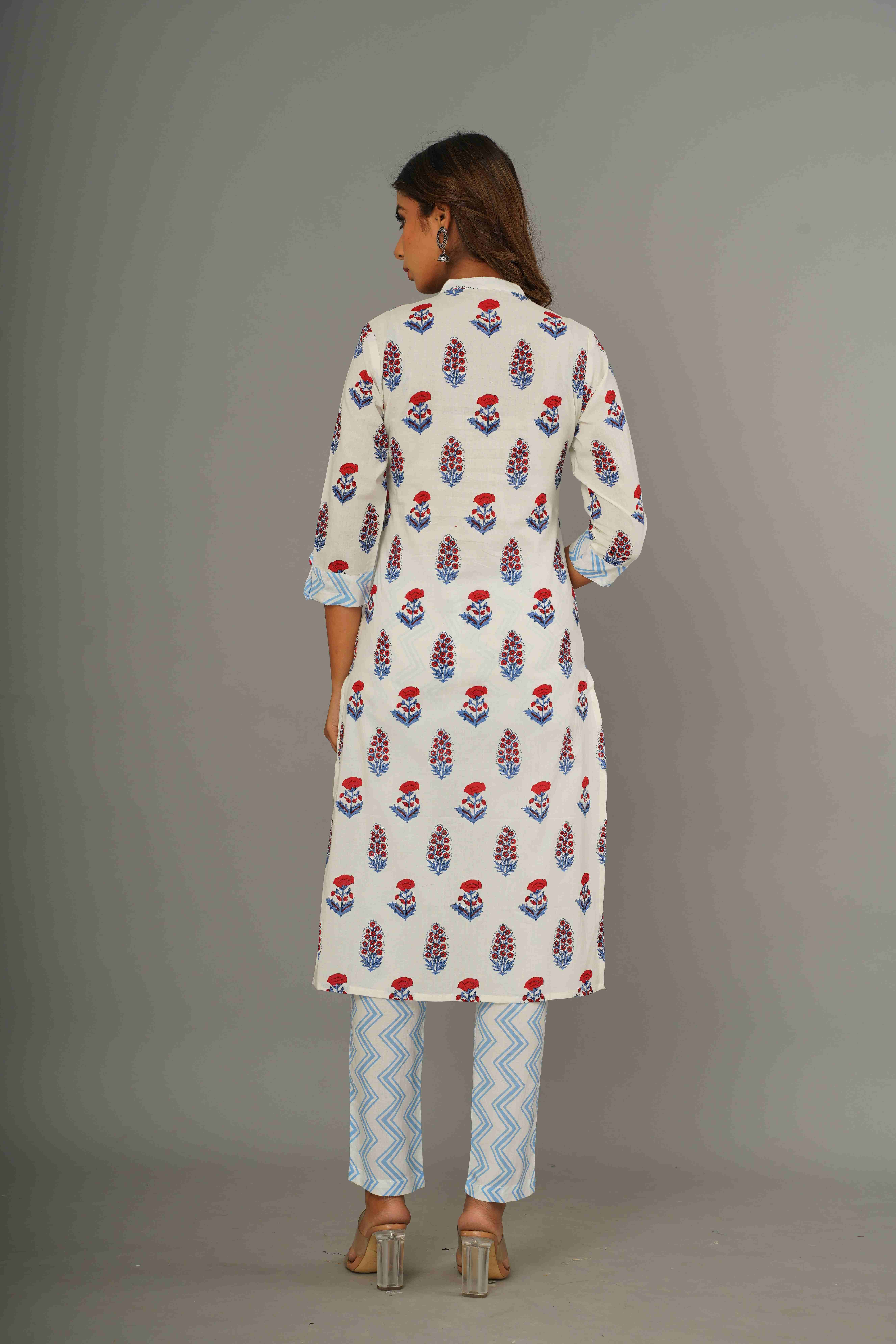 Women White Floral Printed Kurta with Trousers