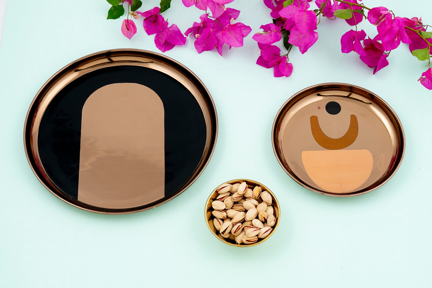 Insignia Rose Gold Black Dinner plate