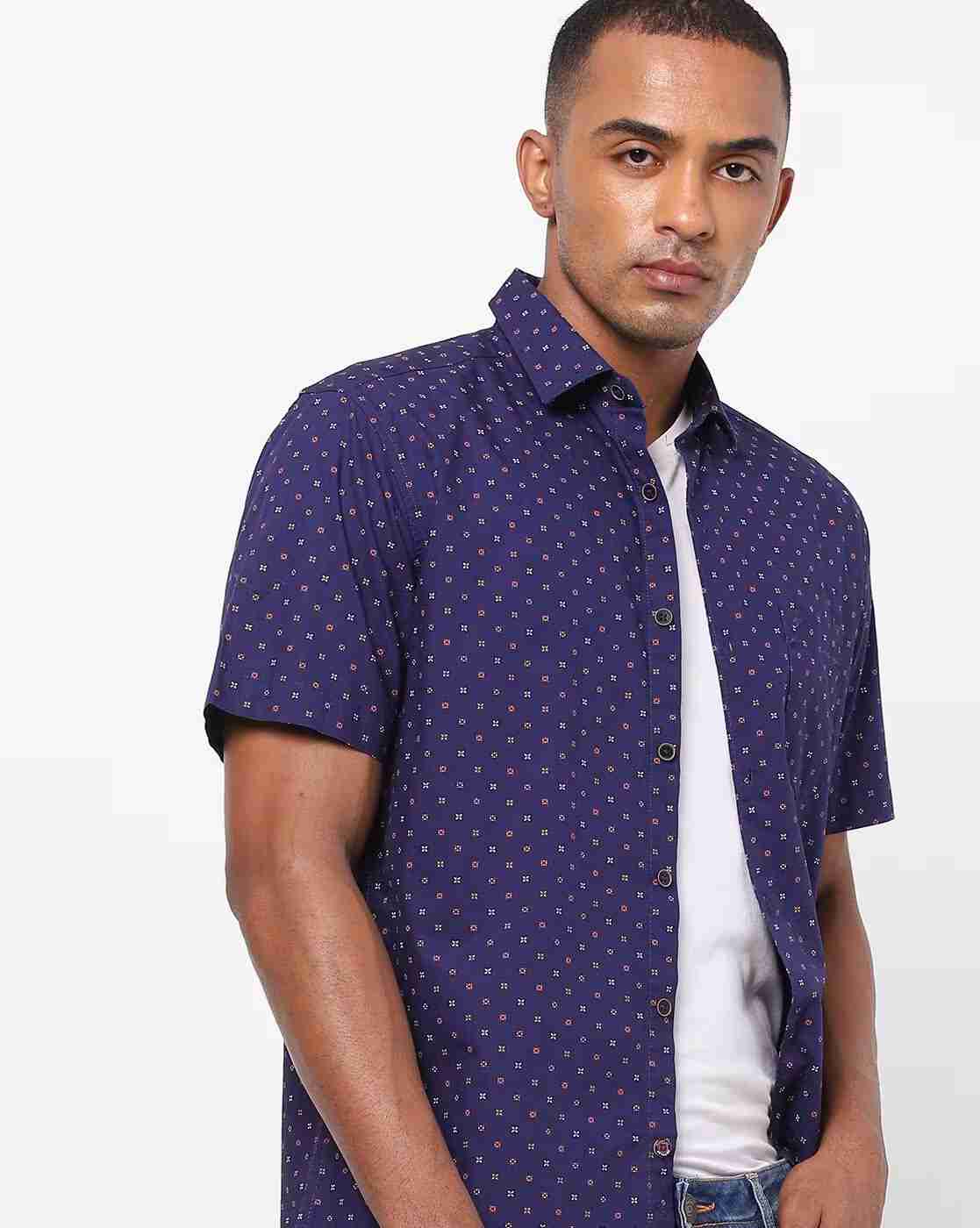 Slim Fit Shirt with Woven Motifs