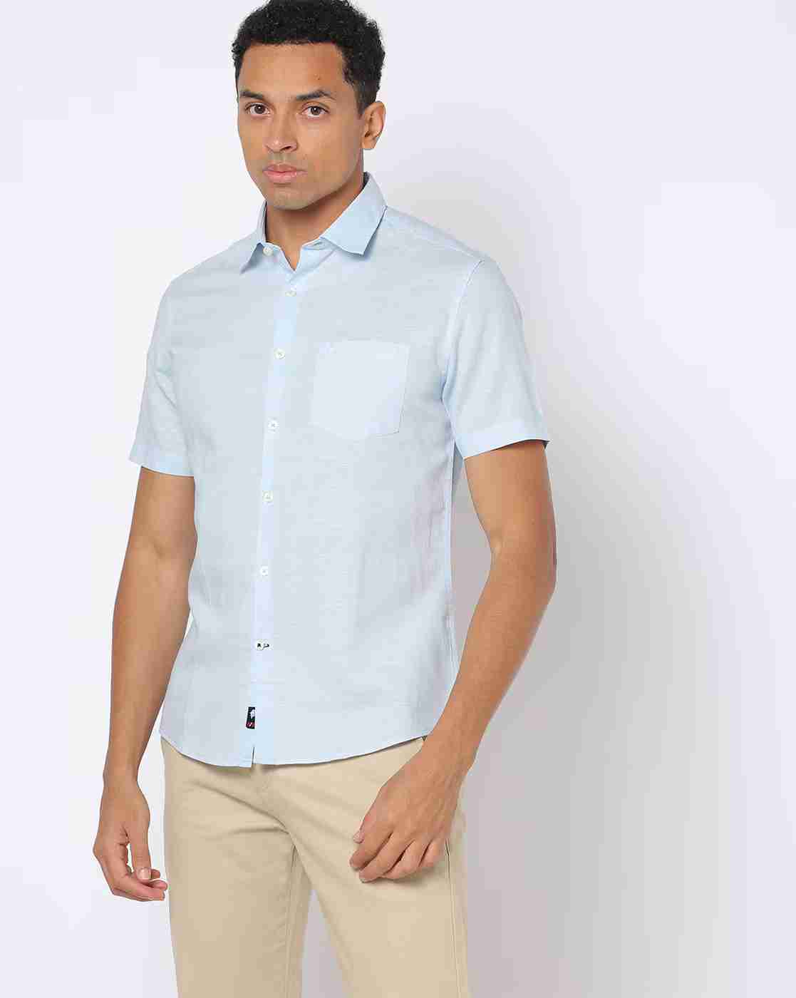 Men Slim Fit Shirt with Patch Pocket