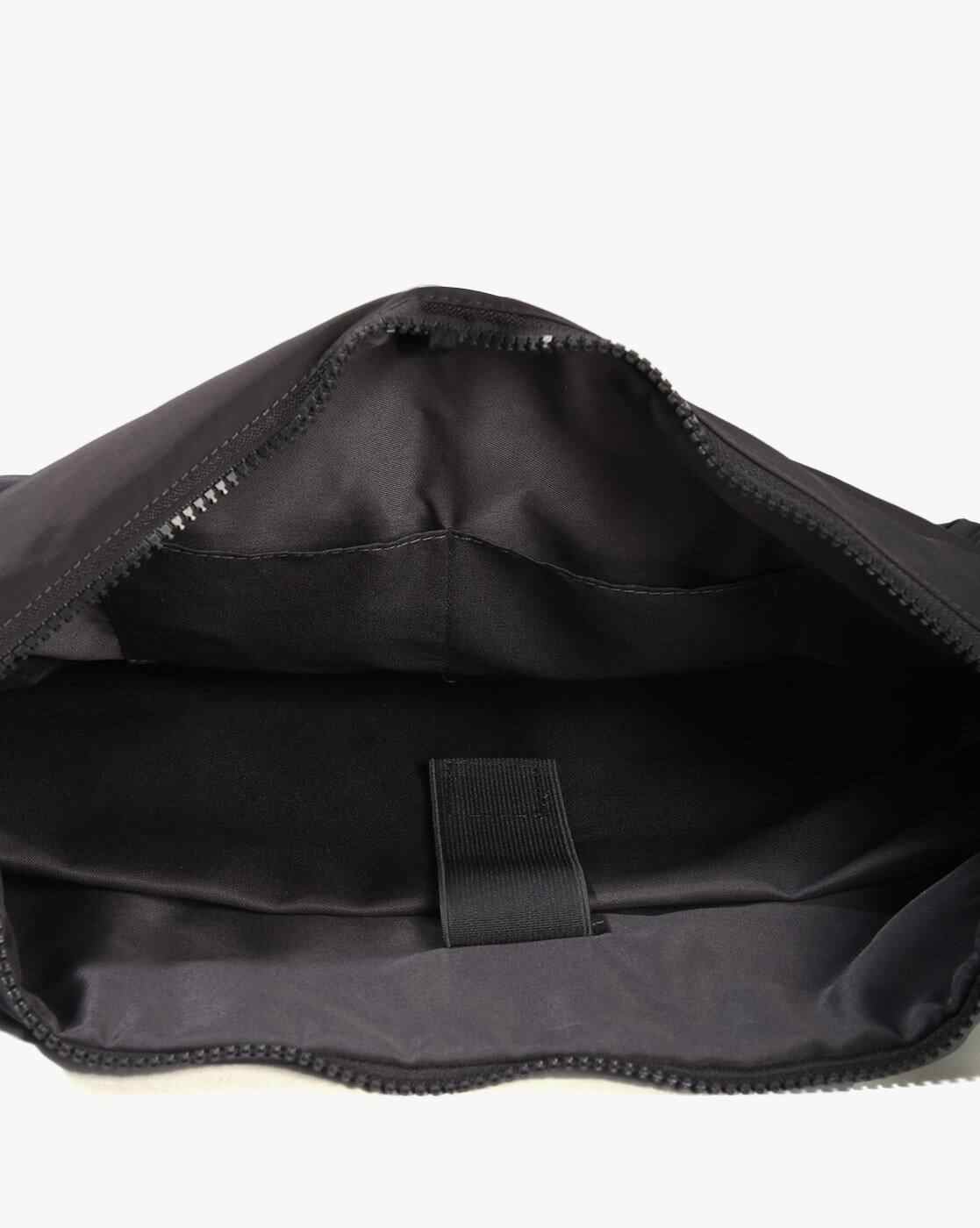 NETPLAY | Men 13" Laptop Crossbody Bag|3
