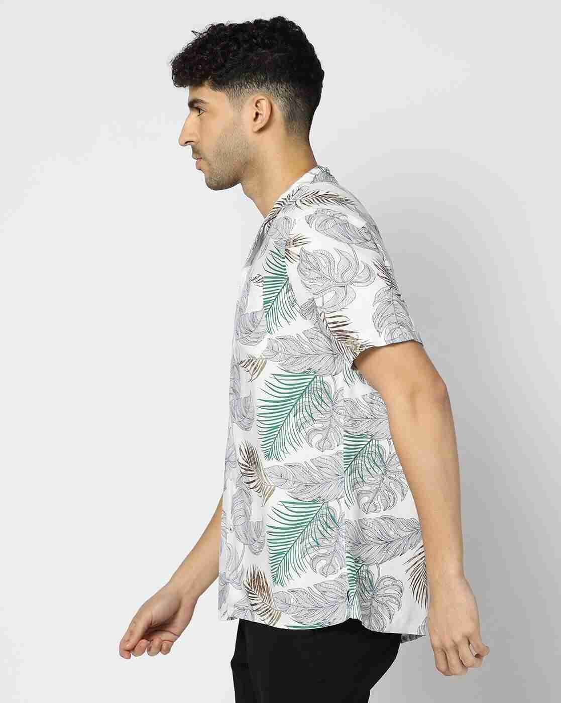 NETPLAY | Men Tropical Print Regular Fit Shirt with Patch Pokcet|1