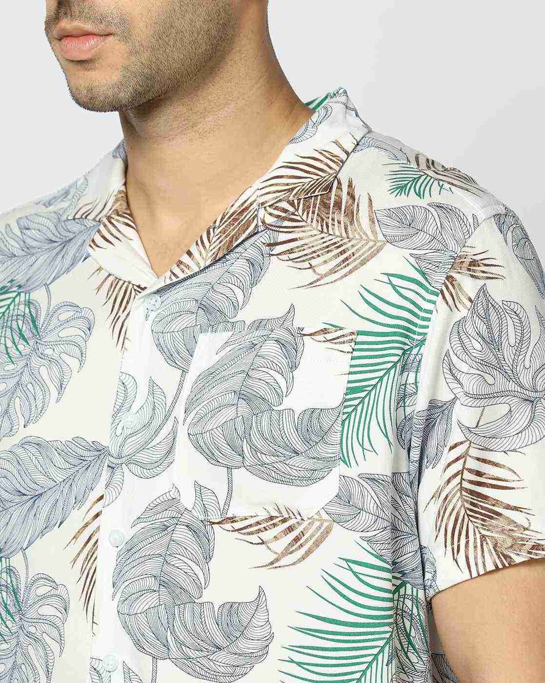 NETPLAY | Men Tropical Print Regular Fit Shirt with Patch Pokcet|3