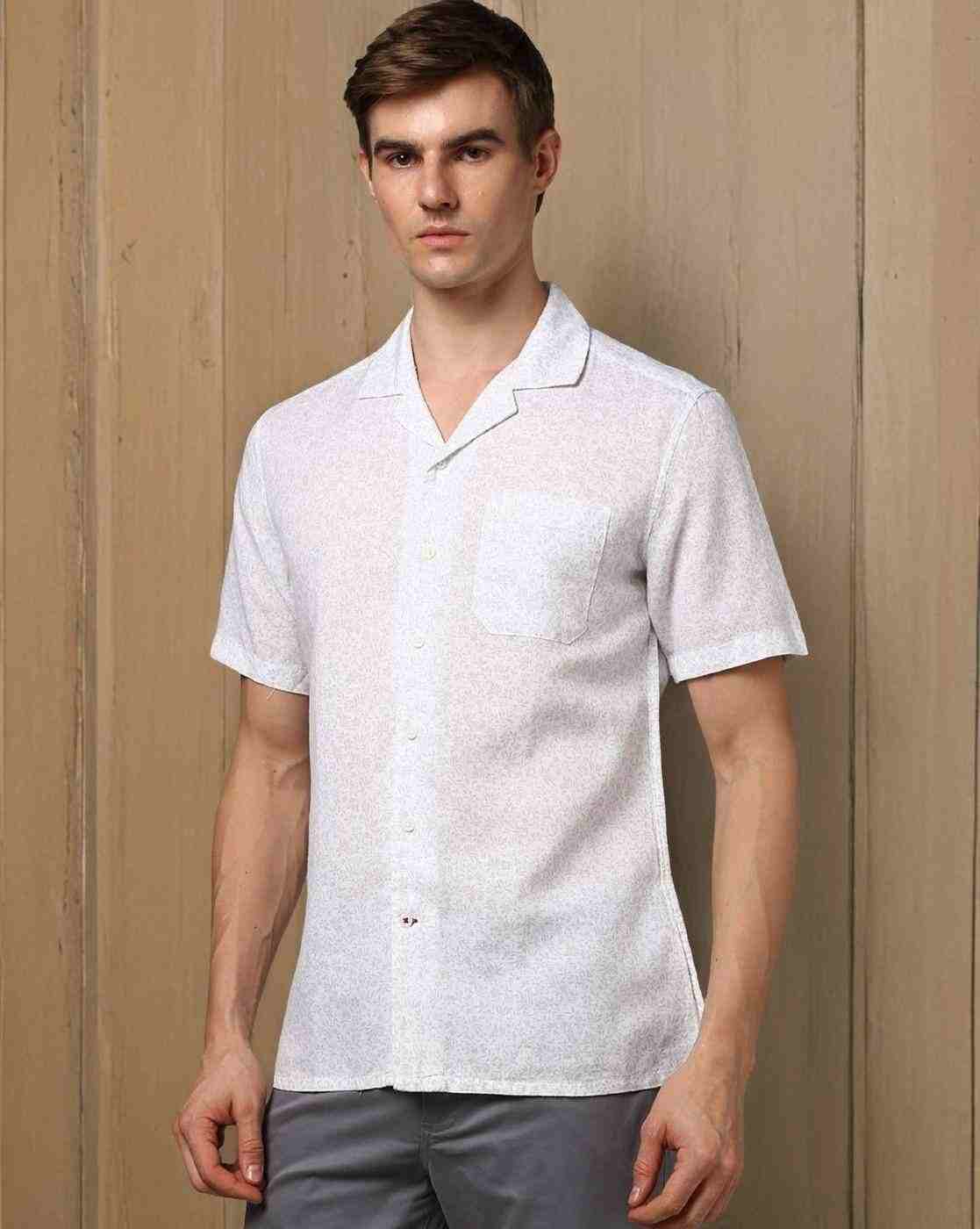Men Floral Print Slim Fit Shirt