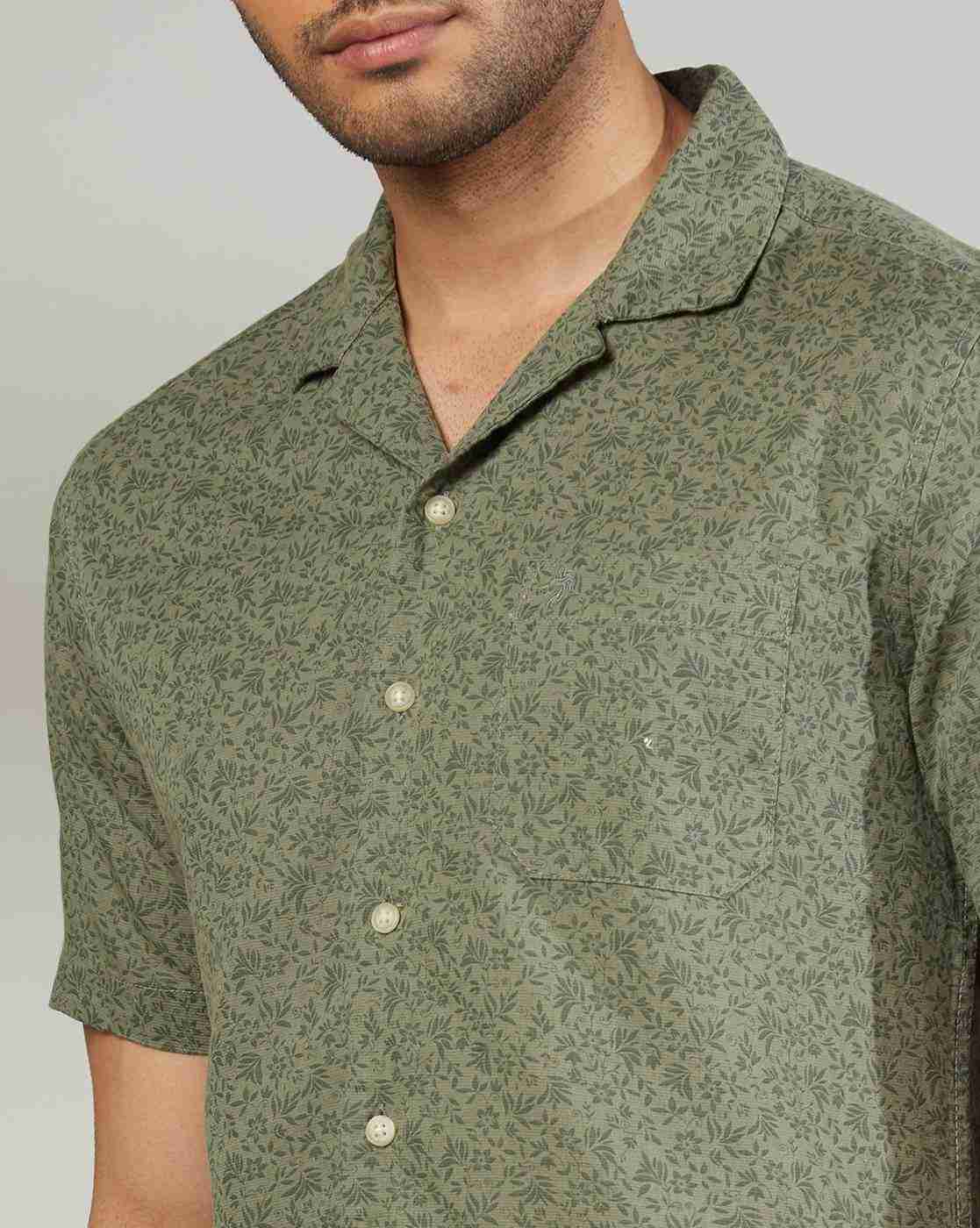 NETPLAY | Men Floral Print Regular Fit Shirt with Patch Pocket|3