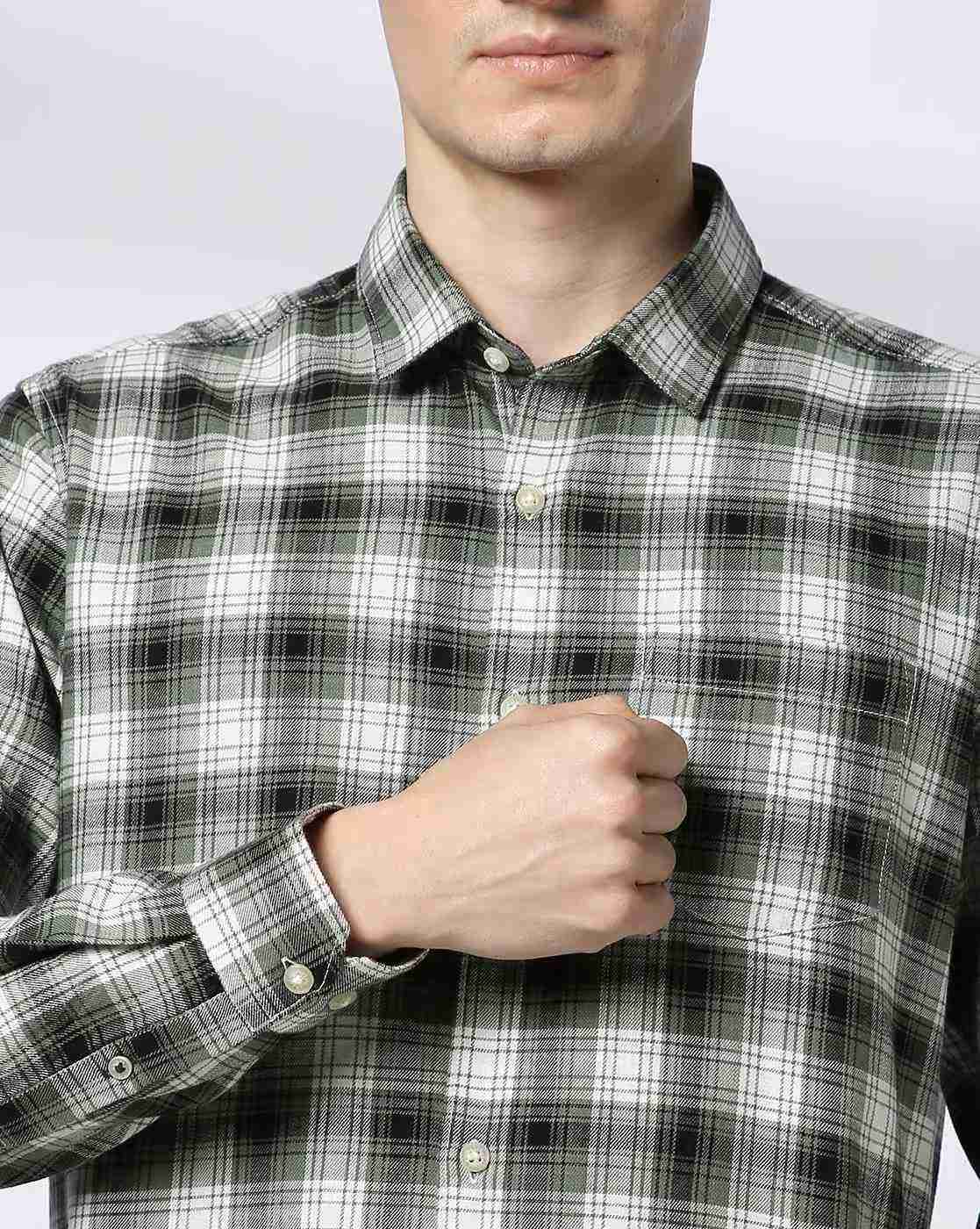 NETPLAY | Men Checked Regular Fit Shirt with Patch Pocket|4