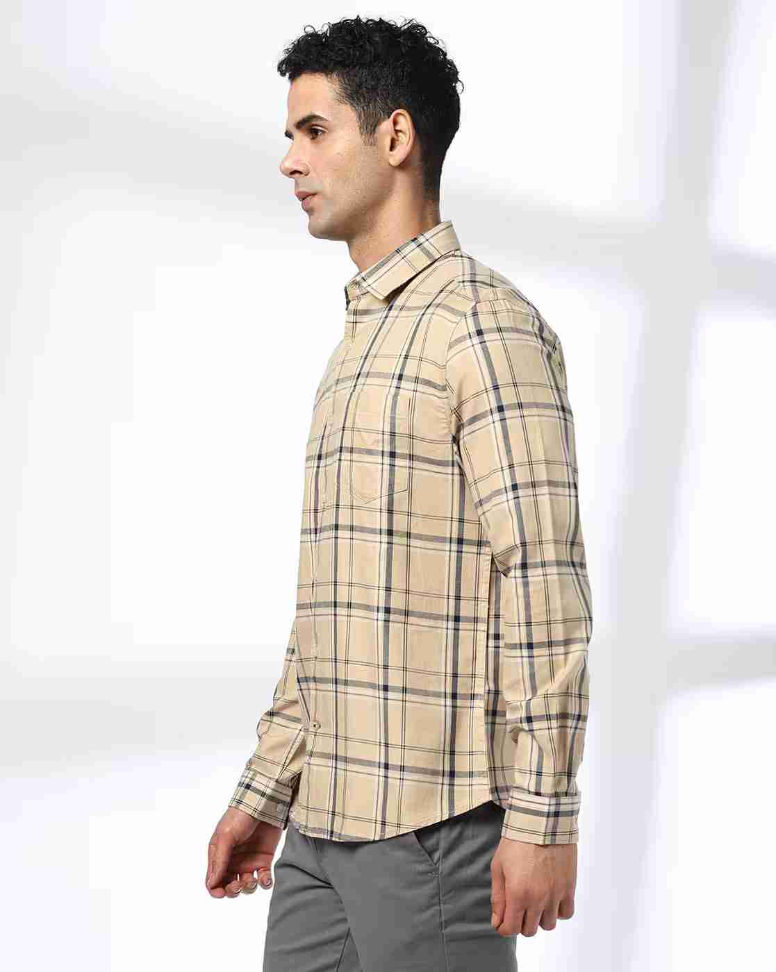 NETPLAY | Men Checked Regular Fit Cotton Shirt with Patch Pocket|3