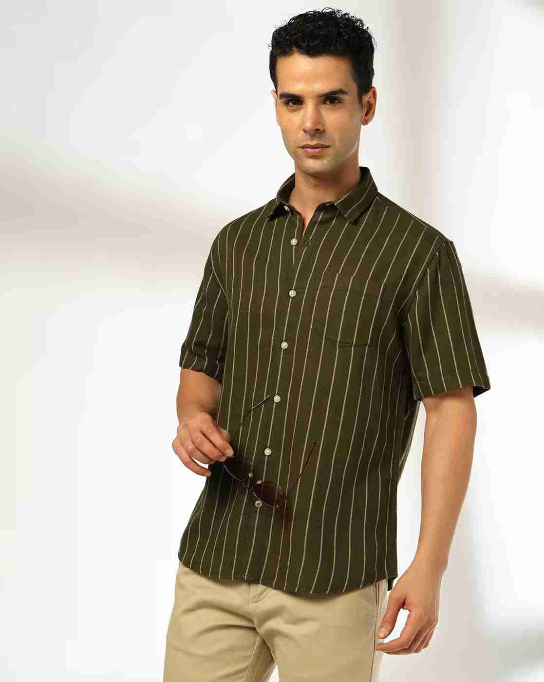 Men Striped Slim Fit Shirt with Patch Pocket