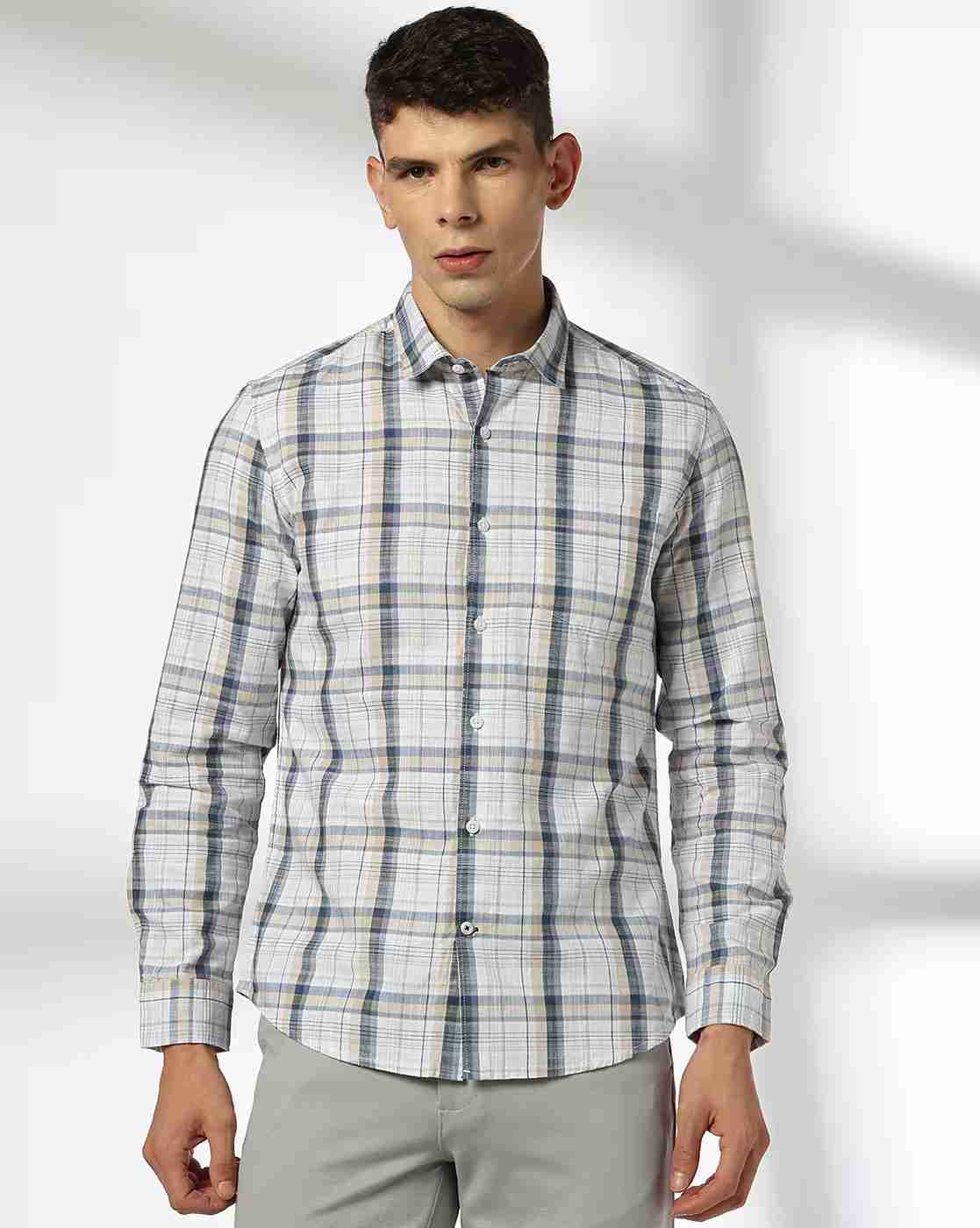 NETPLAY | Men Checked Slim Fit Shirt with Patch Pocket|4