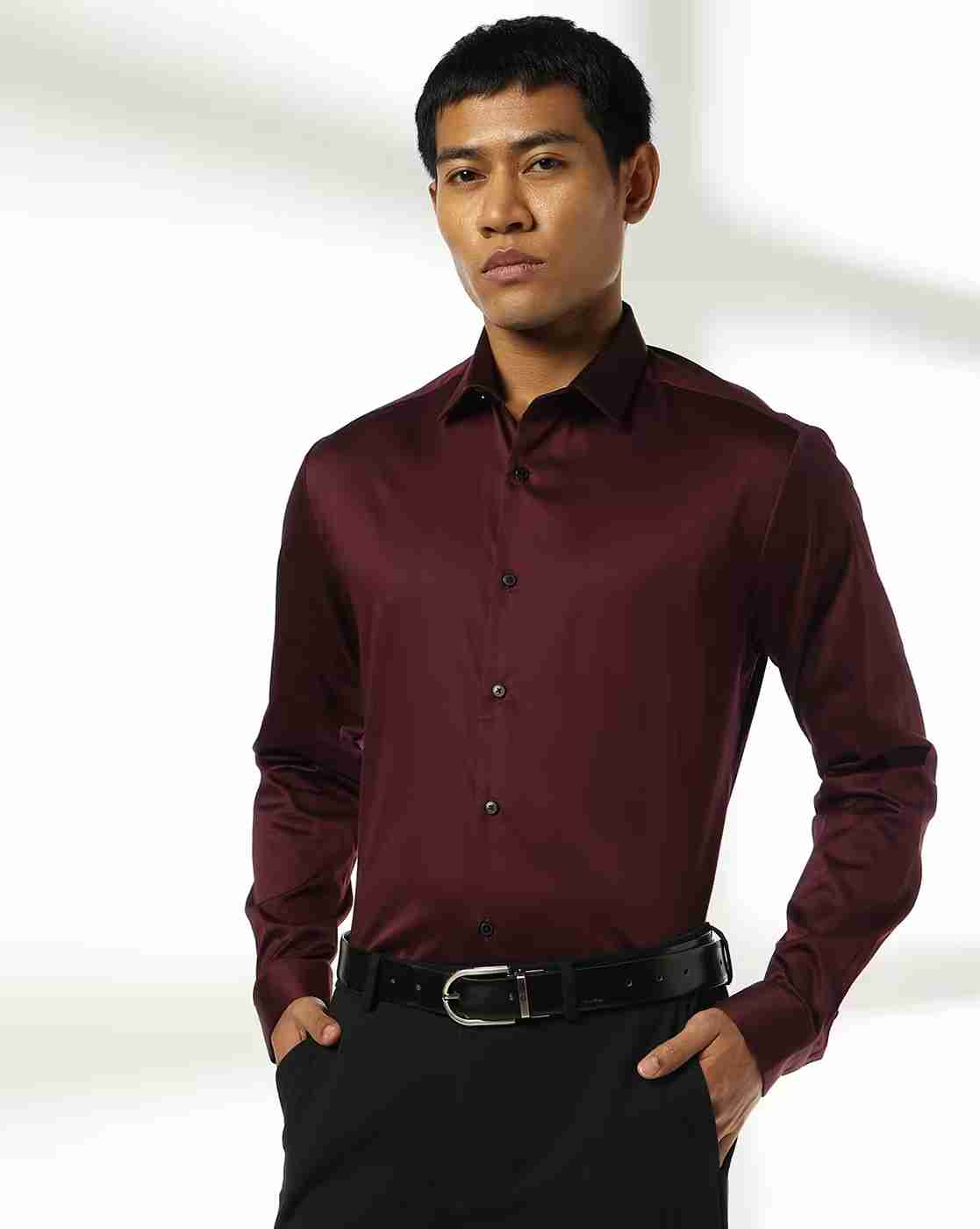 Men Slim Fit Shirt with Spread Collar