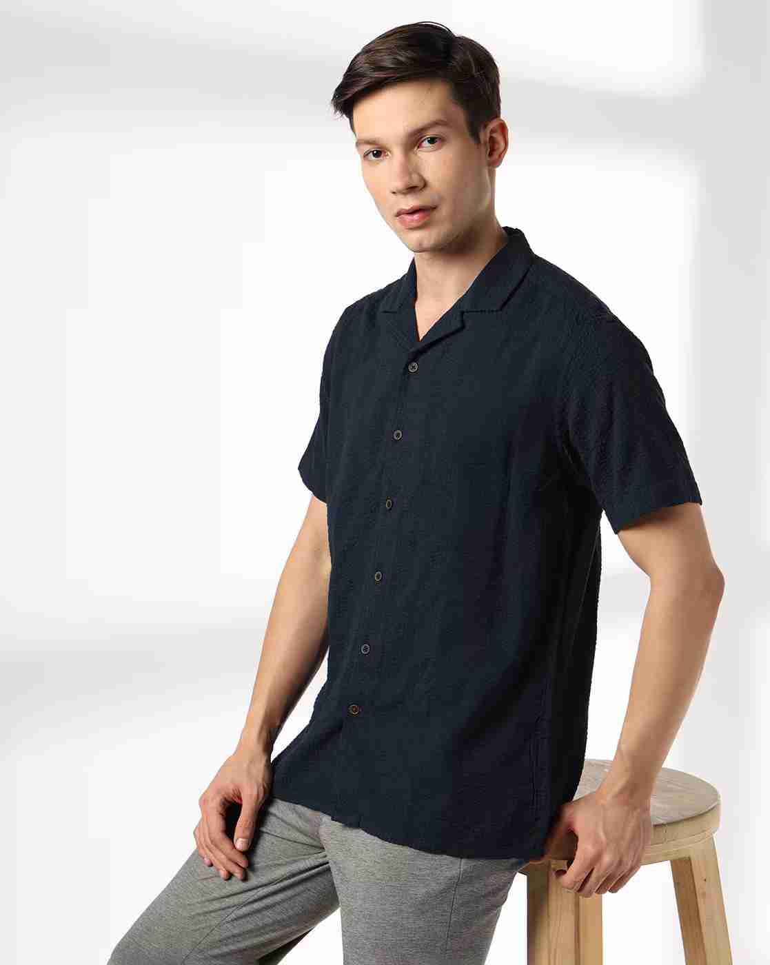 Men Seersucker Striped Slim Fit Shirt