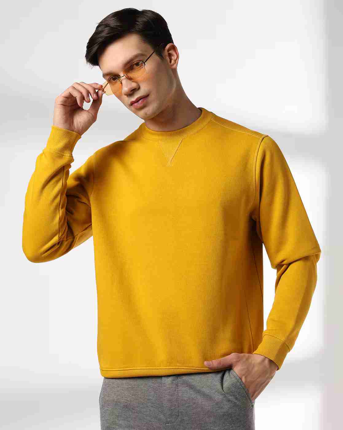 Men Regular Fit Crew-Neck Sweatshirt