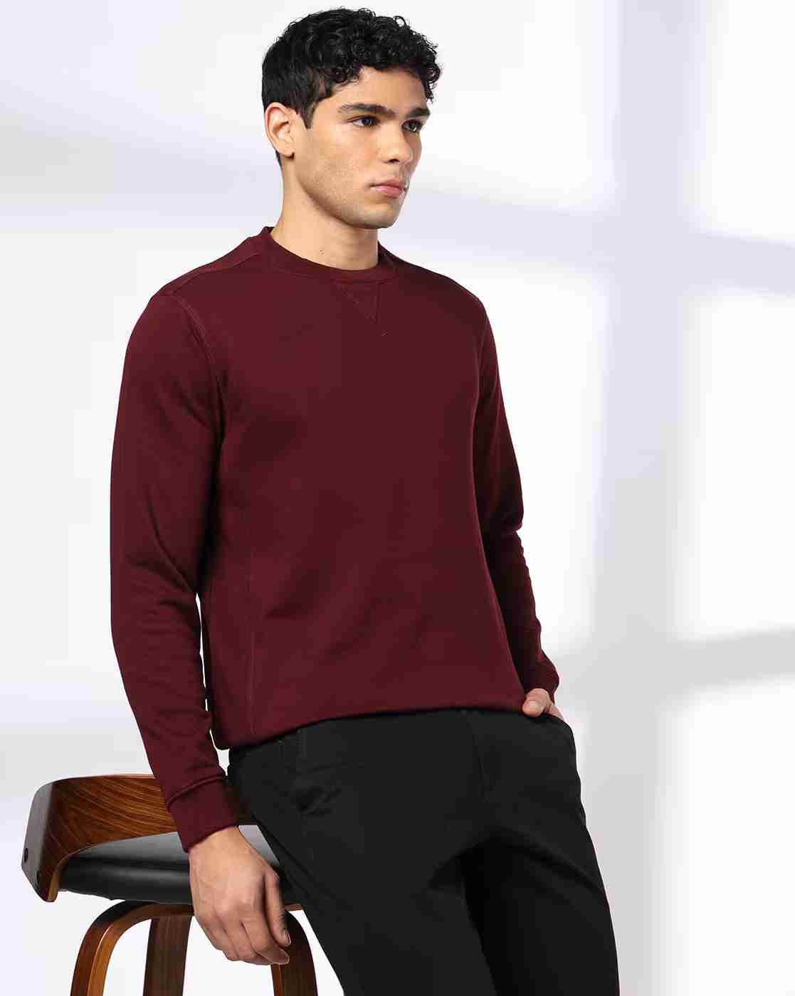Men Regular Fit Crew-Neck Sweatshirt