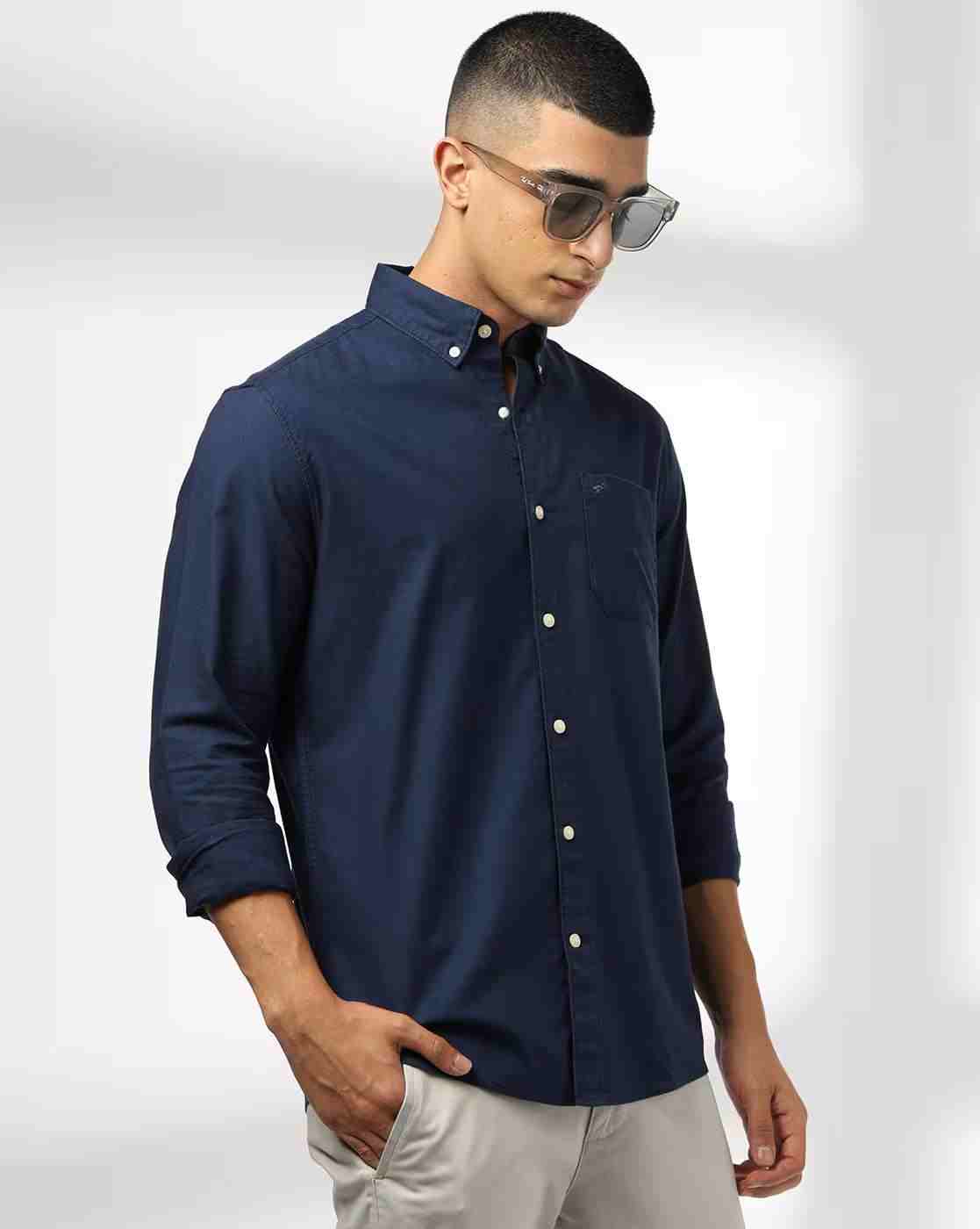 Men Slim Fit Shirt with Patch Pocket