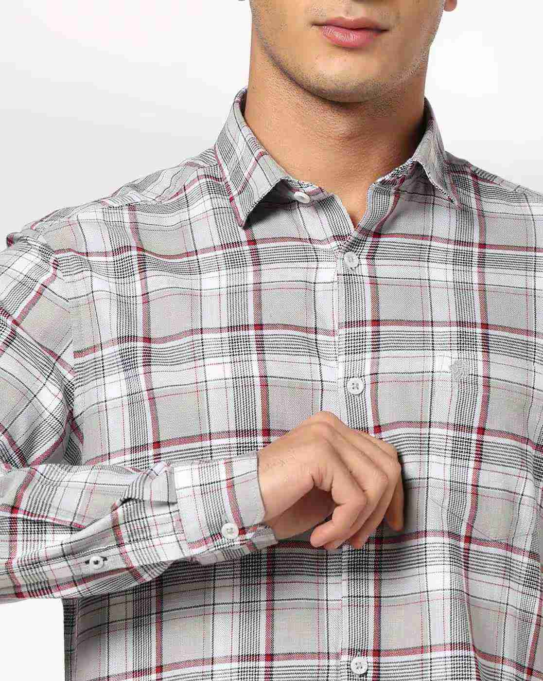 NETPLAY | Men Checked Regular Fit Shirt with Patch Pocket|5