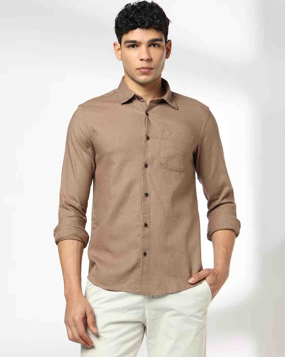 Men Slim Fit Shirt with Patch Pocket