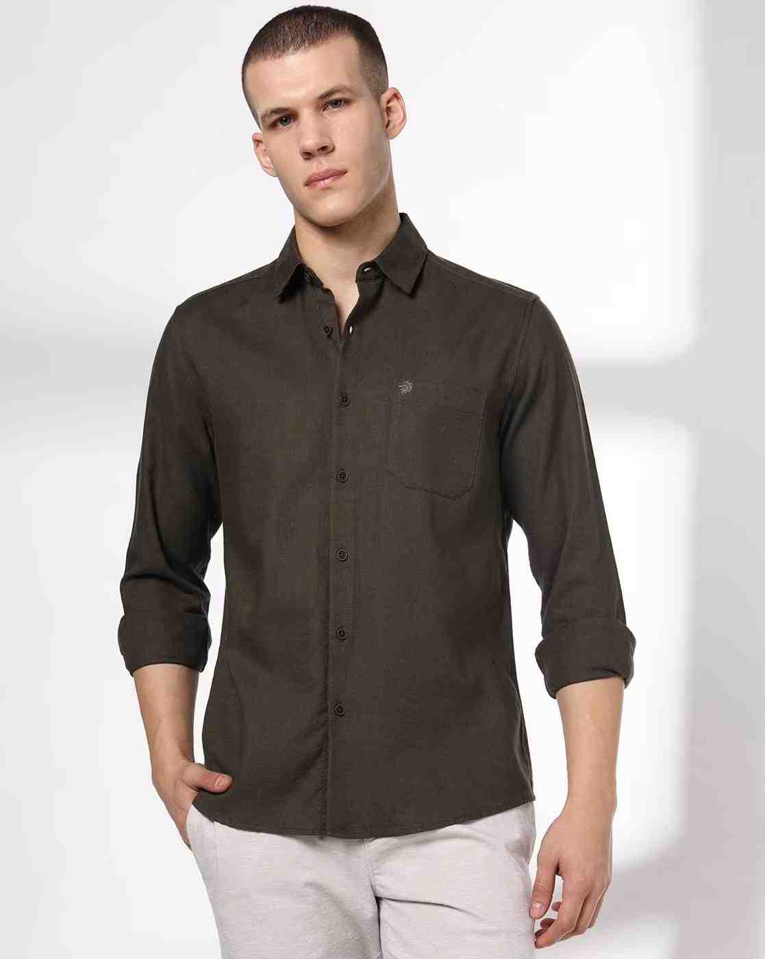 Men Slim Fit Cotton Shirt with Patch Pocket