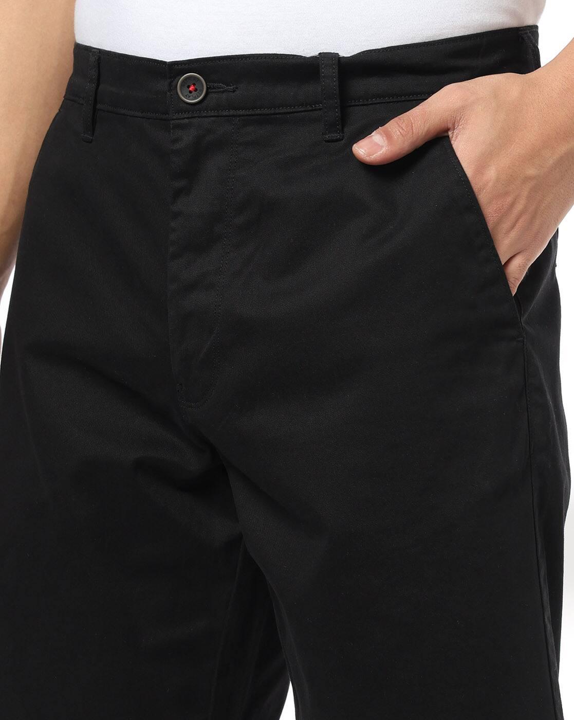 NETPLAY | Men Slim Fit Shorts with Insert Pockets|3