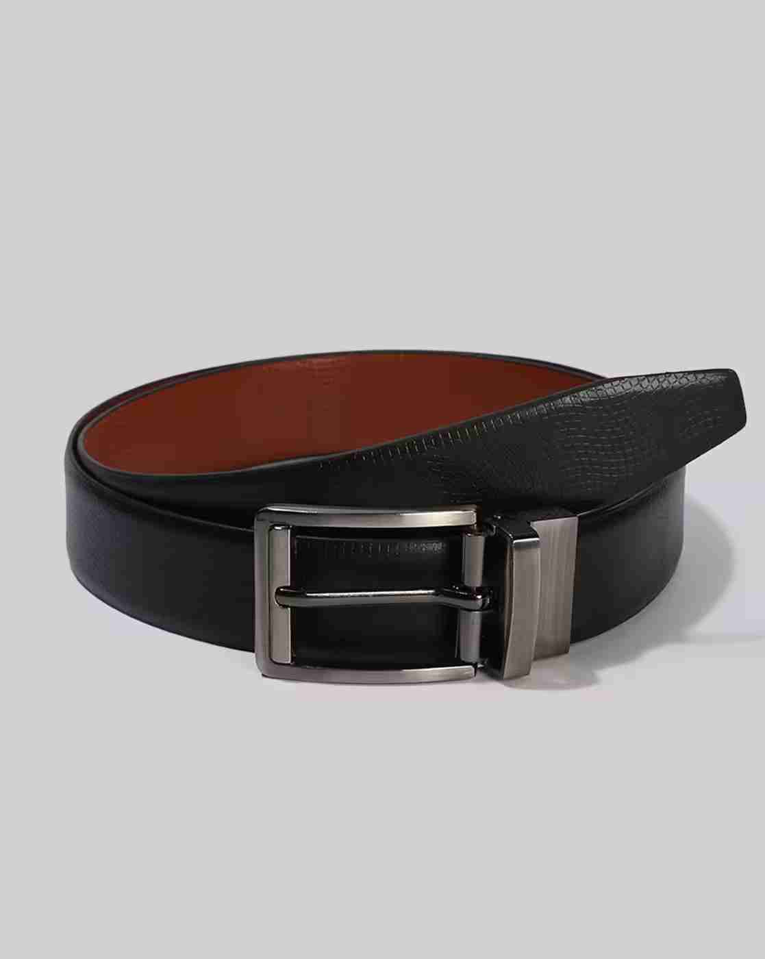 Men Croc-Embossed Leather Belt with Buckle Closure