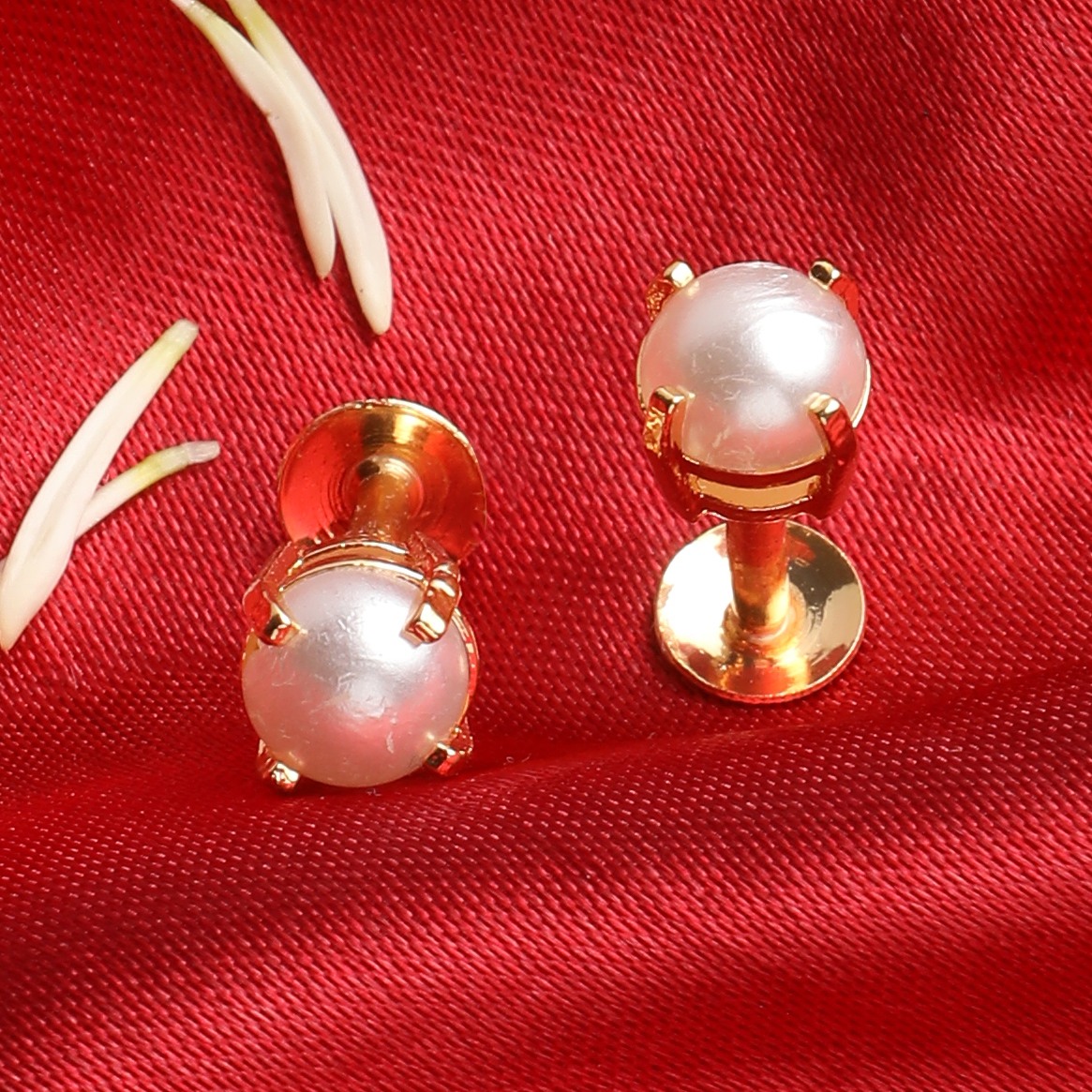 The Nila Gold Plated Pearl Stud