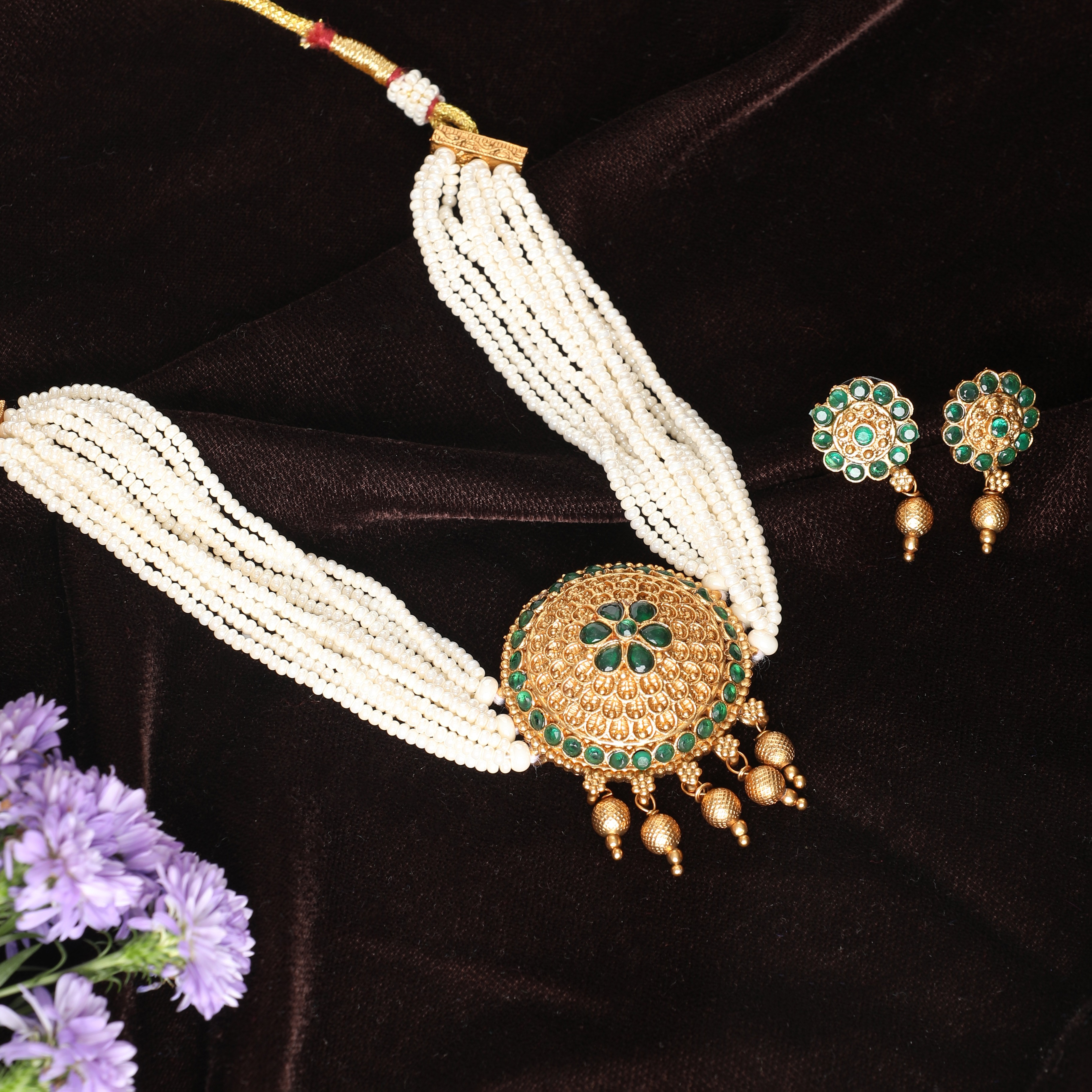 The Nila Gold Plated Pearl and Kundan Choker Set