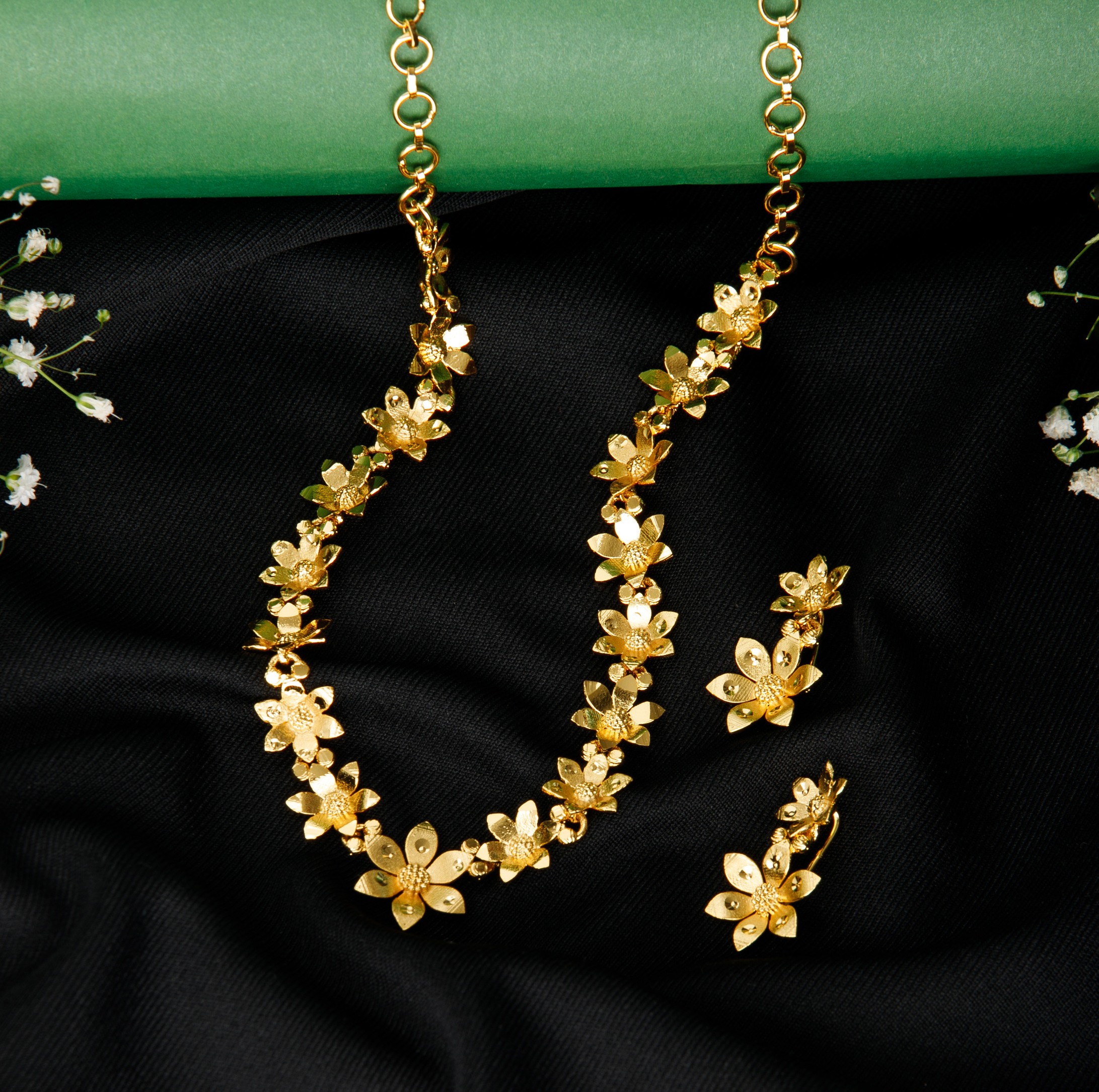 The Nila Gold Plated Short Floral Necklace with Drop Earings