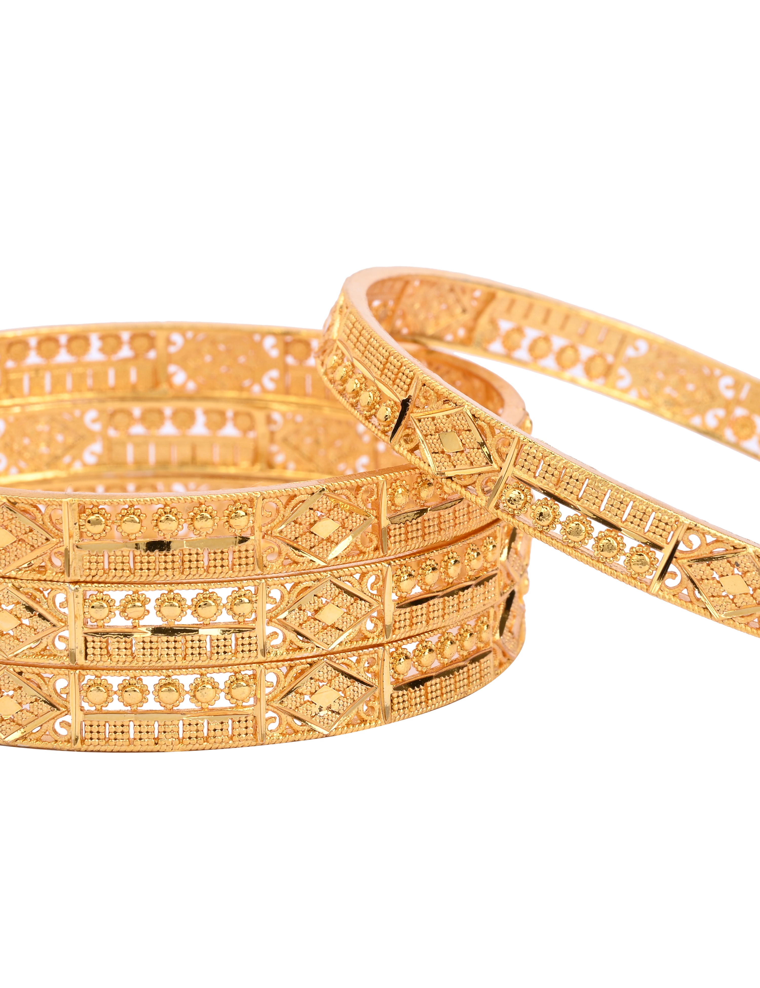 The Nila Gold Forming Plain Bangles