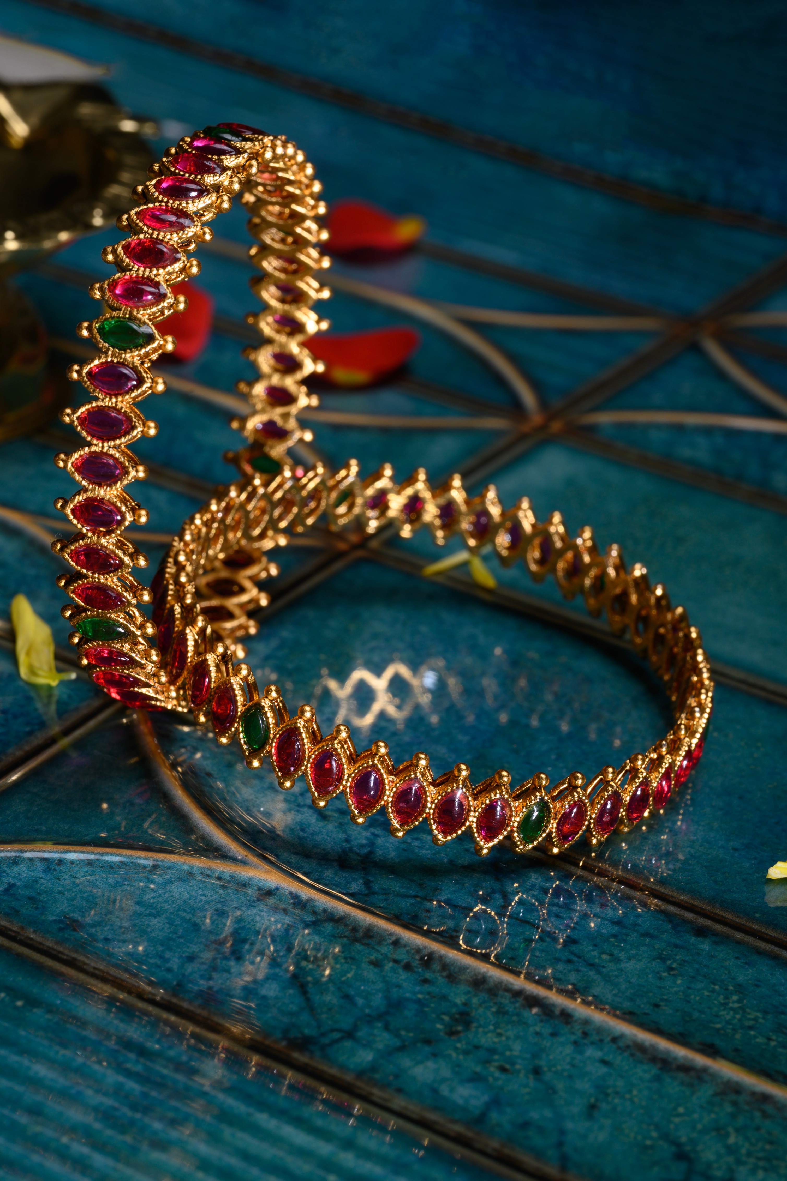 The Nila Gold Plated Pink Kundan Bangles
