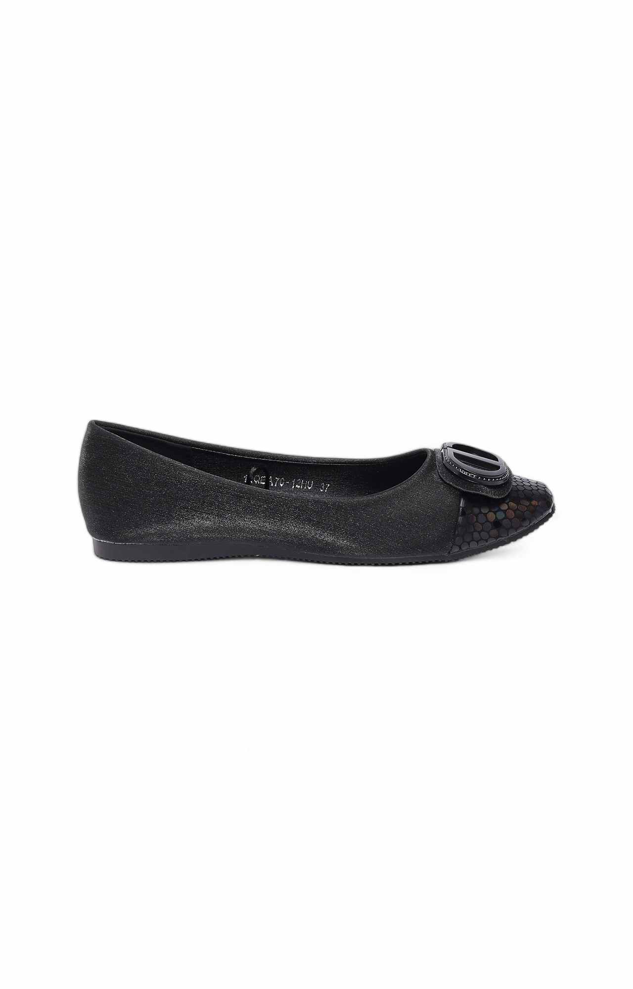 Women Black Fabric Ballerinas