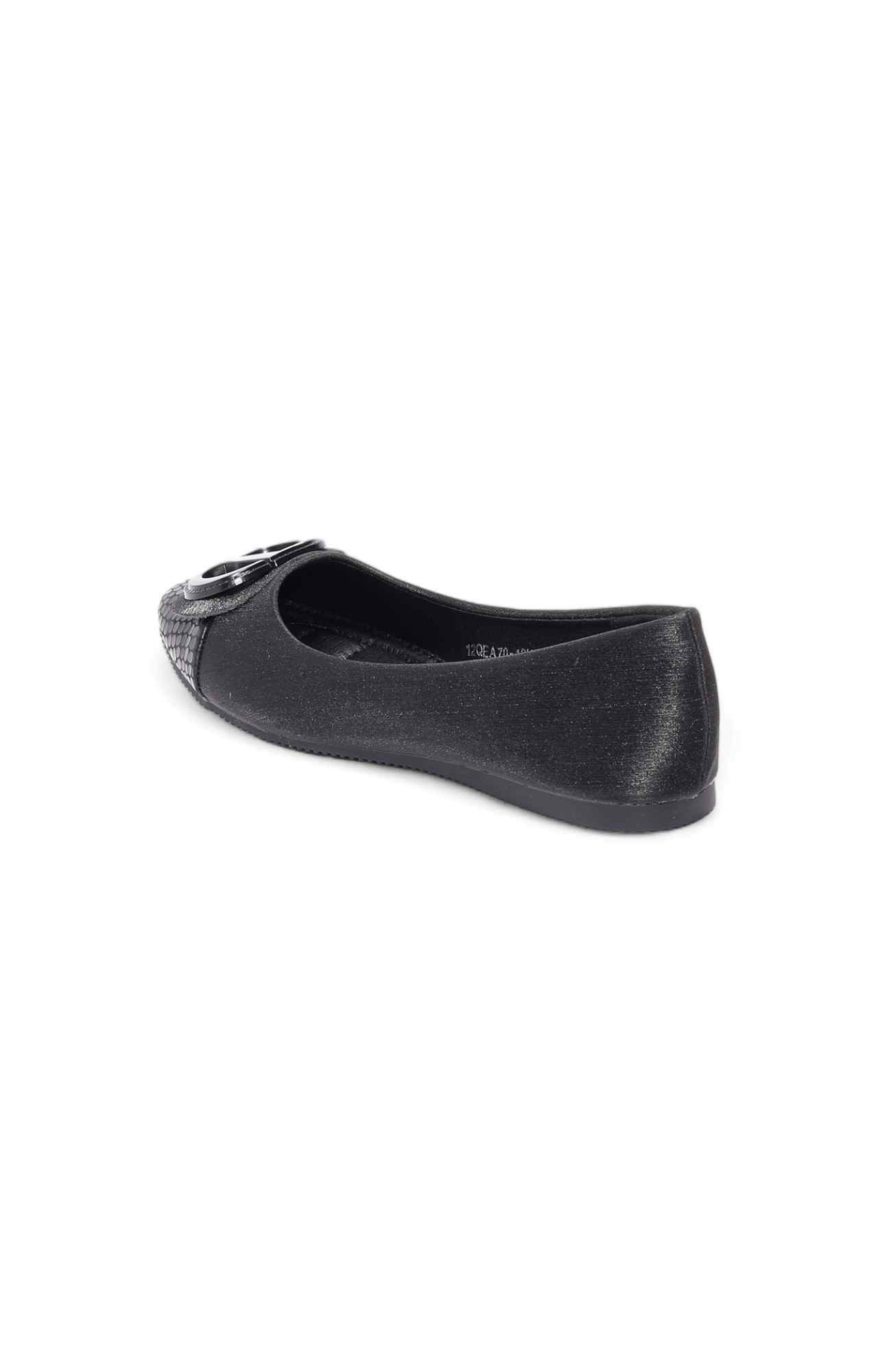 Women Black Fabric Ballerinas