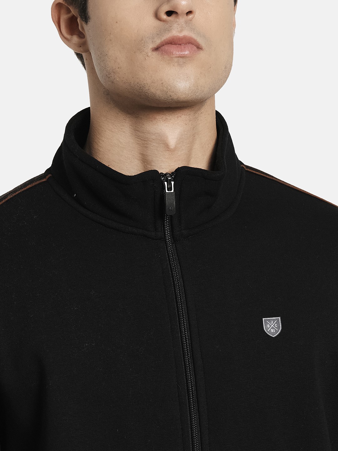 Octave Men Black Solid Tracksuits
