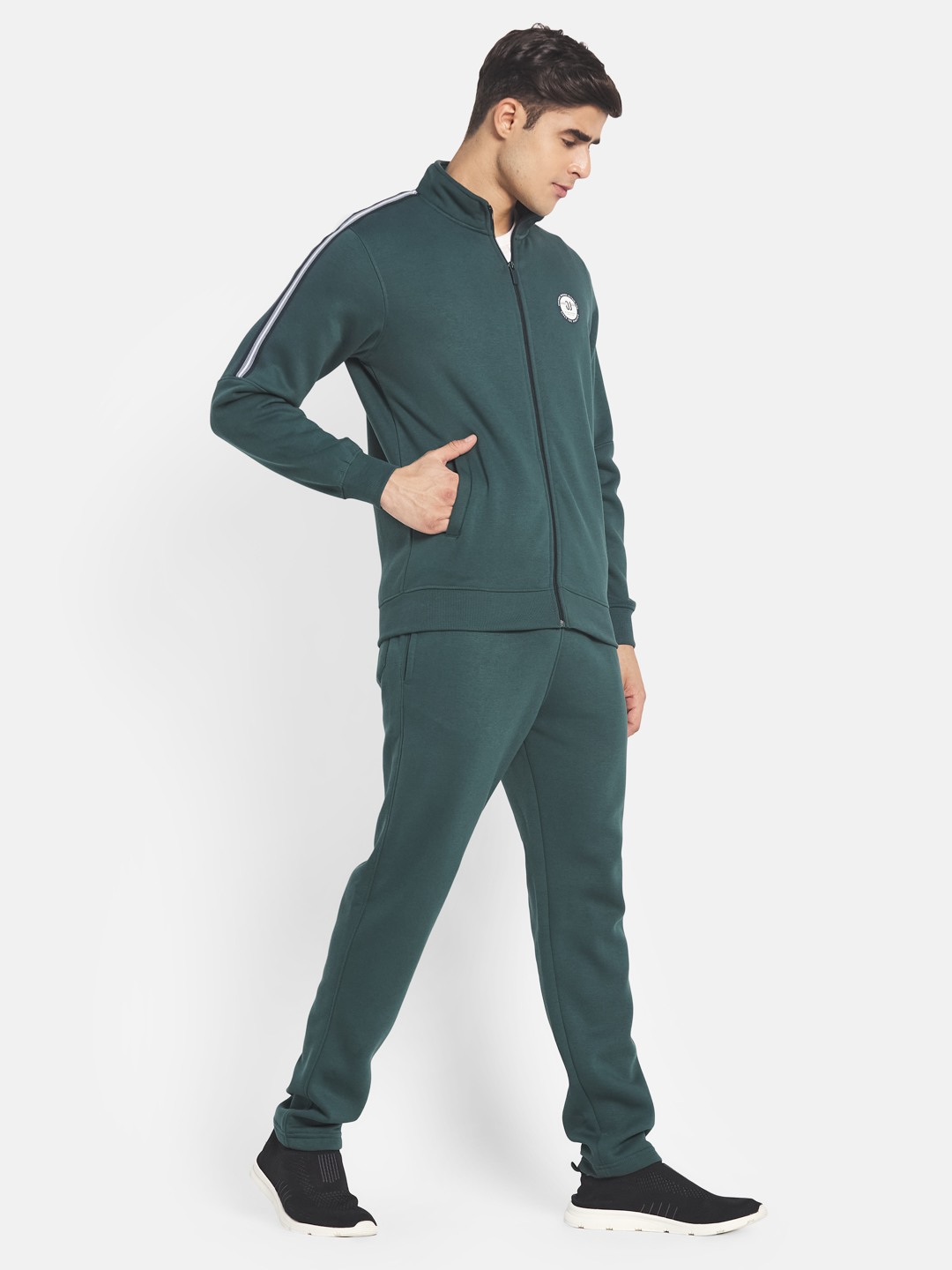 Octave Men Green Solid Fleece Tracksuit OCTAVE